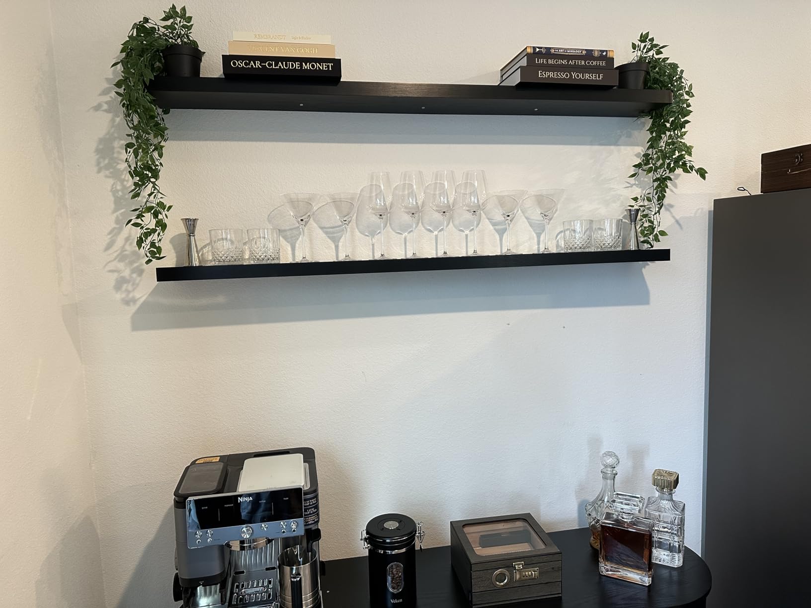 The Art of Mixology: Classic Cocktails and Curious Concoctions customer photo 1