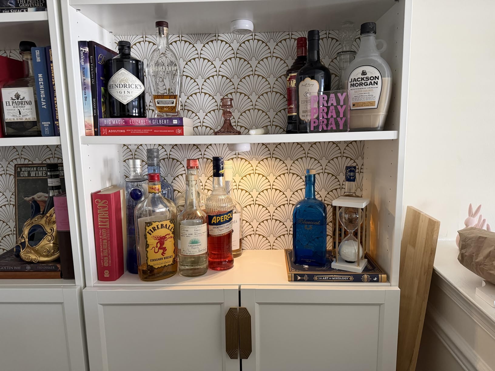 The Art of Mixology: Classic Cocktails and Curious Concoctions customer photo 2