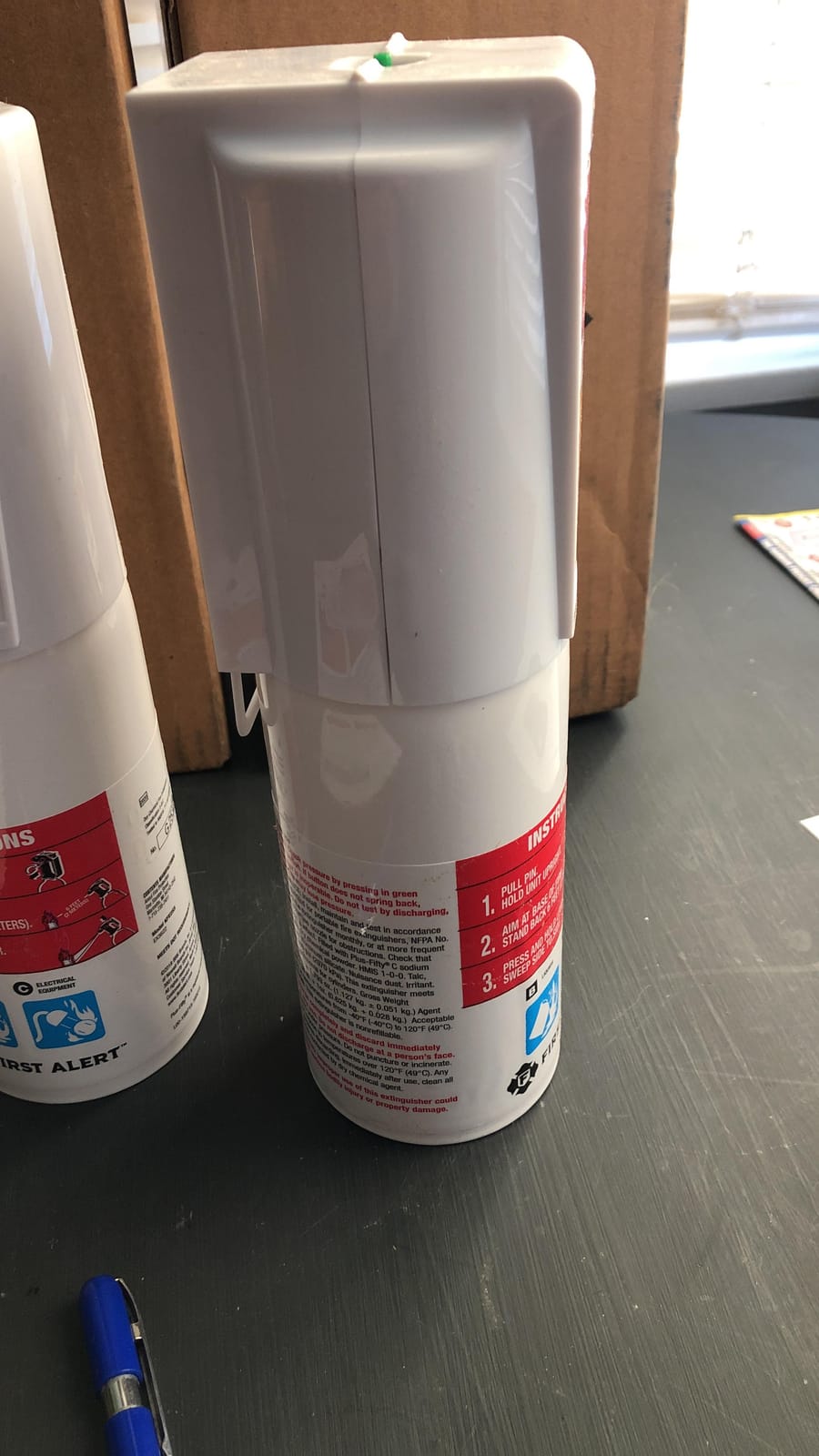 First Alert Fire Extinguisher, Standard Kitchen Use | KITCHEN5 UL RATED 5-B:C, White 1-Pack customer photo 1