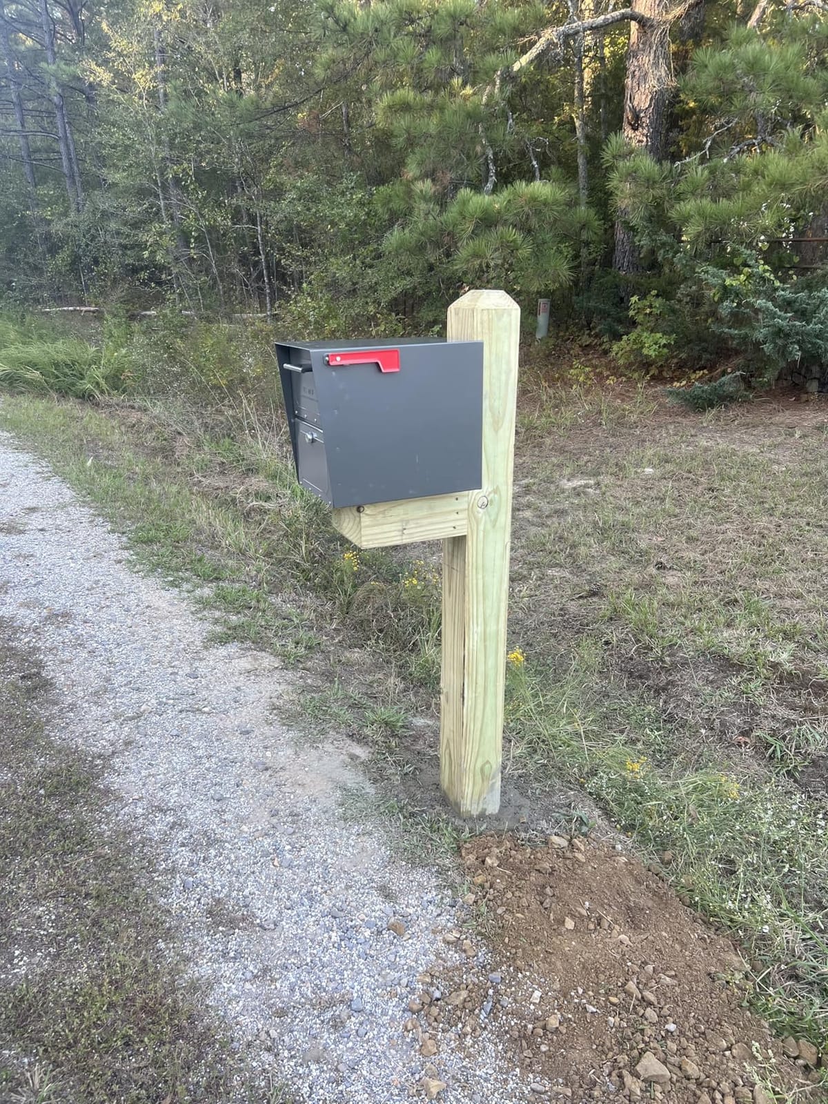 Architectural Mailboxes 6200B-10 Oasis Classic Locking Post Mount Parcel Mailbox with High Security Reinforced Lock, Black, 18.00 x 15.00 x 11.50 inches customer photo 2