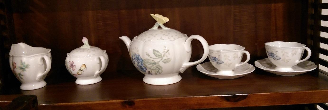 Lenox Butterfly Meadow Porcelain Teapot and Tea Cup Set, 9-Piece, 48oz | dishwasher safe | includes creamer, sugar bowl, 2 teacups, 2 saucers | floral tea party gift | gift for women customer photo 2