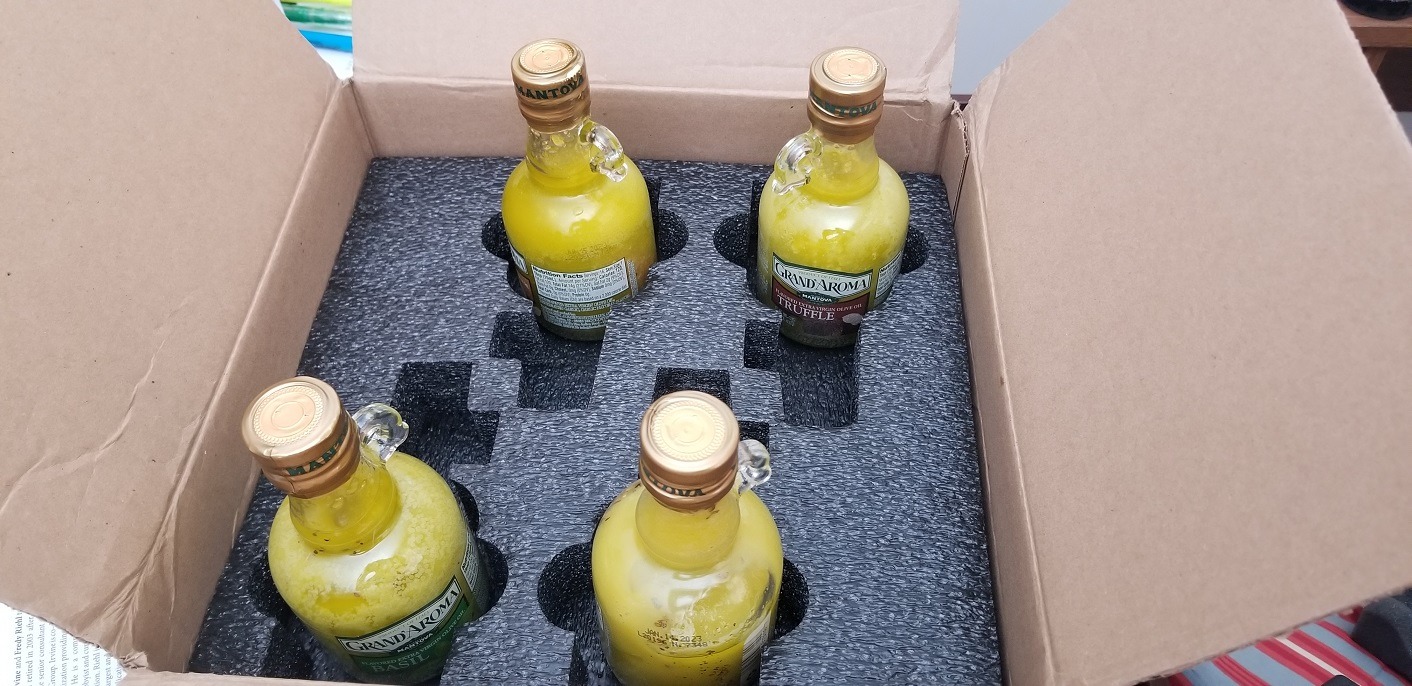 Mantova Grand'Aroma Flavored Extra Virgin Olive Oils, Variety Gift Set, made in Italy, cold-pressed, 100% natural, heart-healthy, for grilling, barbequing, smoking, and cooking, 8.5 oz customer photo 1