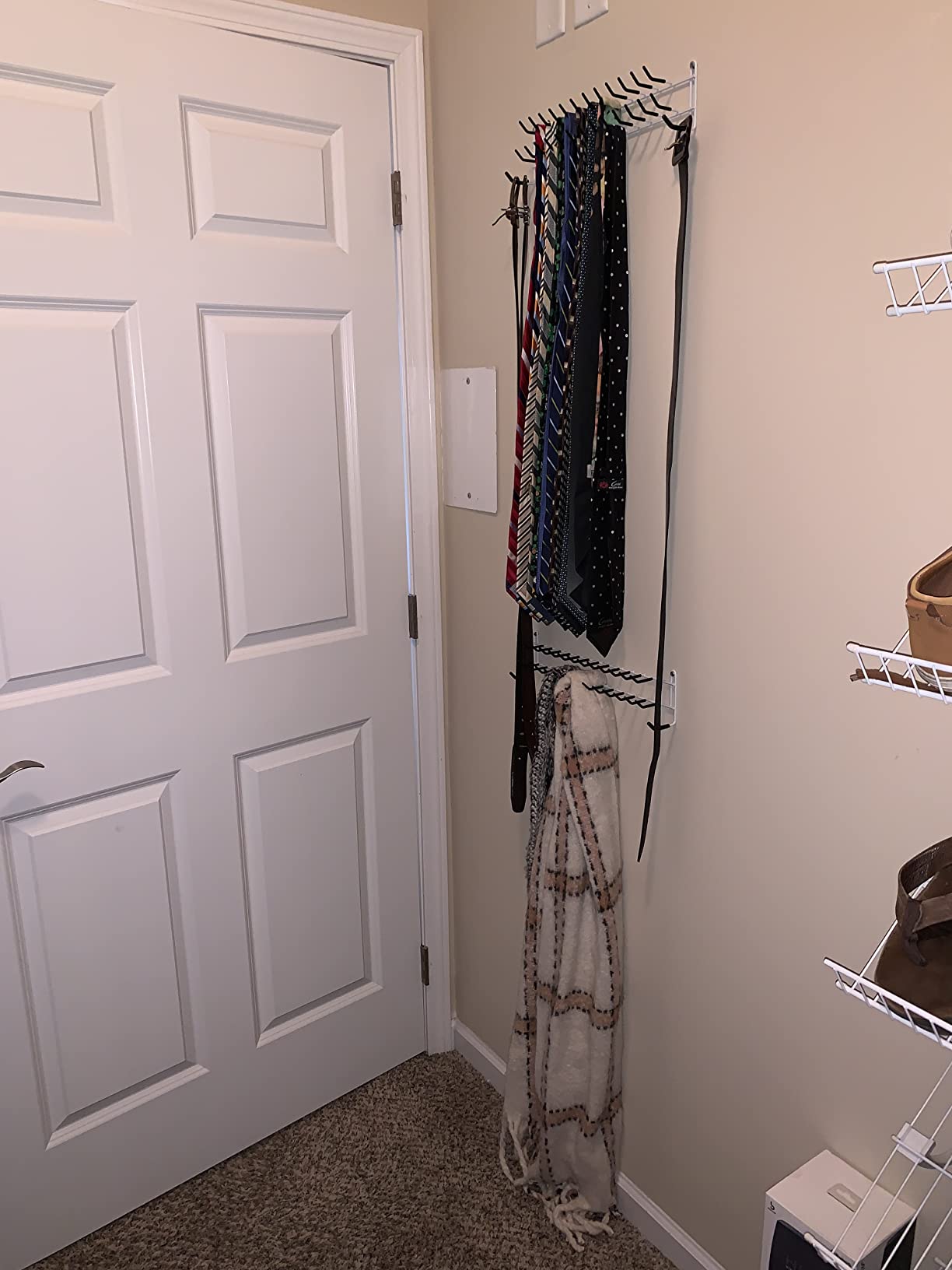 ClosetMaid 27-Hook Tie & Belt Rack, 2.38