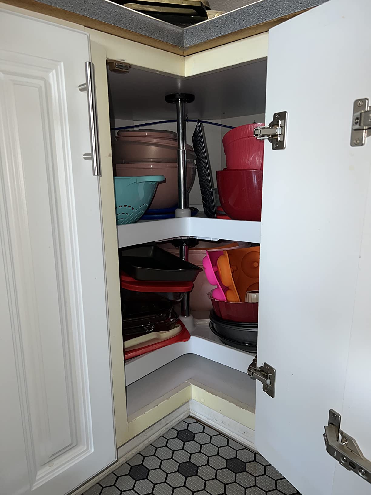 Rev-A-Shelf 28