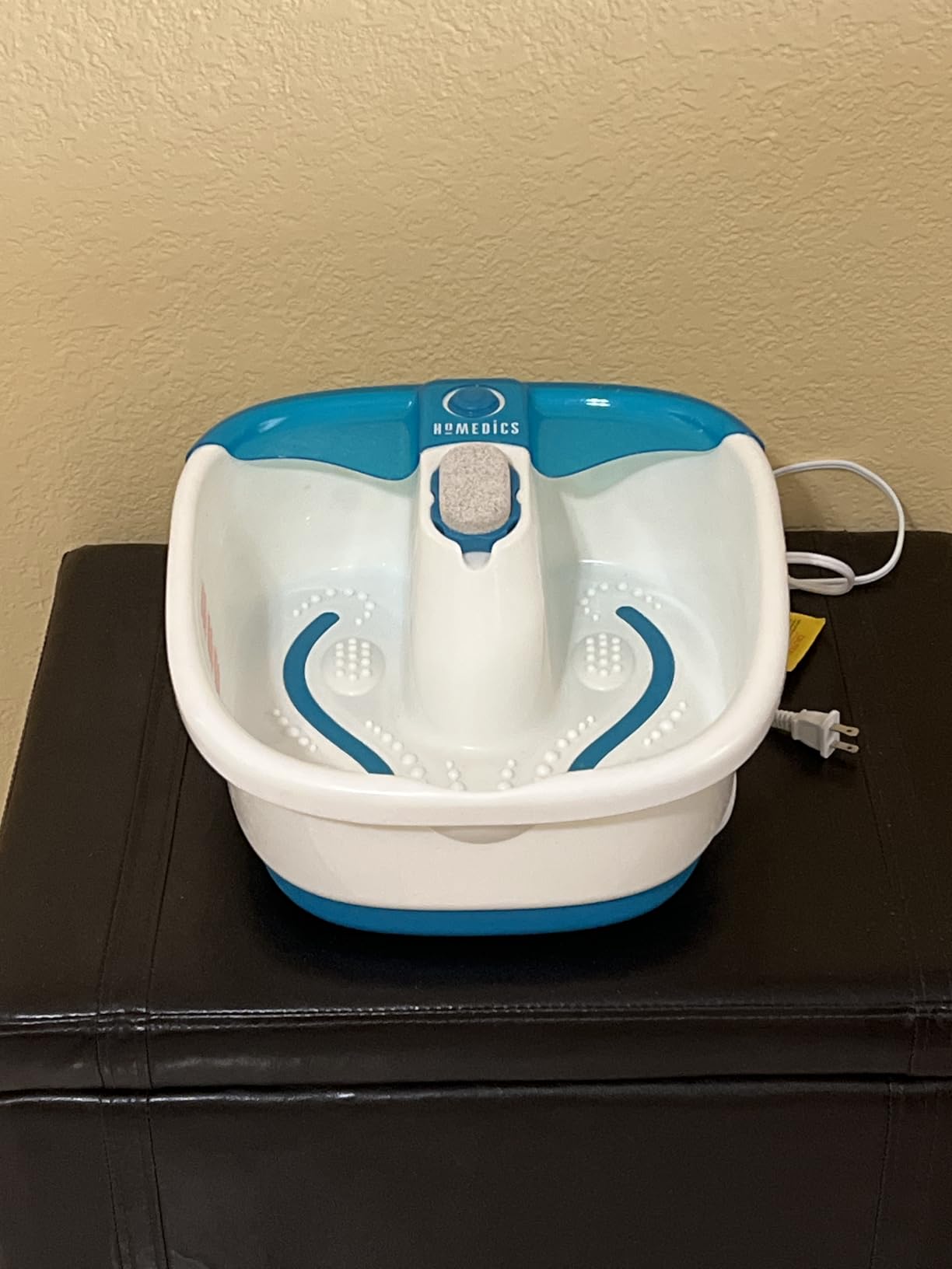 Homedics Bubble Mate Foot Spa, Toe Touch Controlled Foot Bath with Invigorating Bubbles, Raised Massage Nodes and Removable Pumice Stone customer photo 1