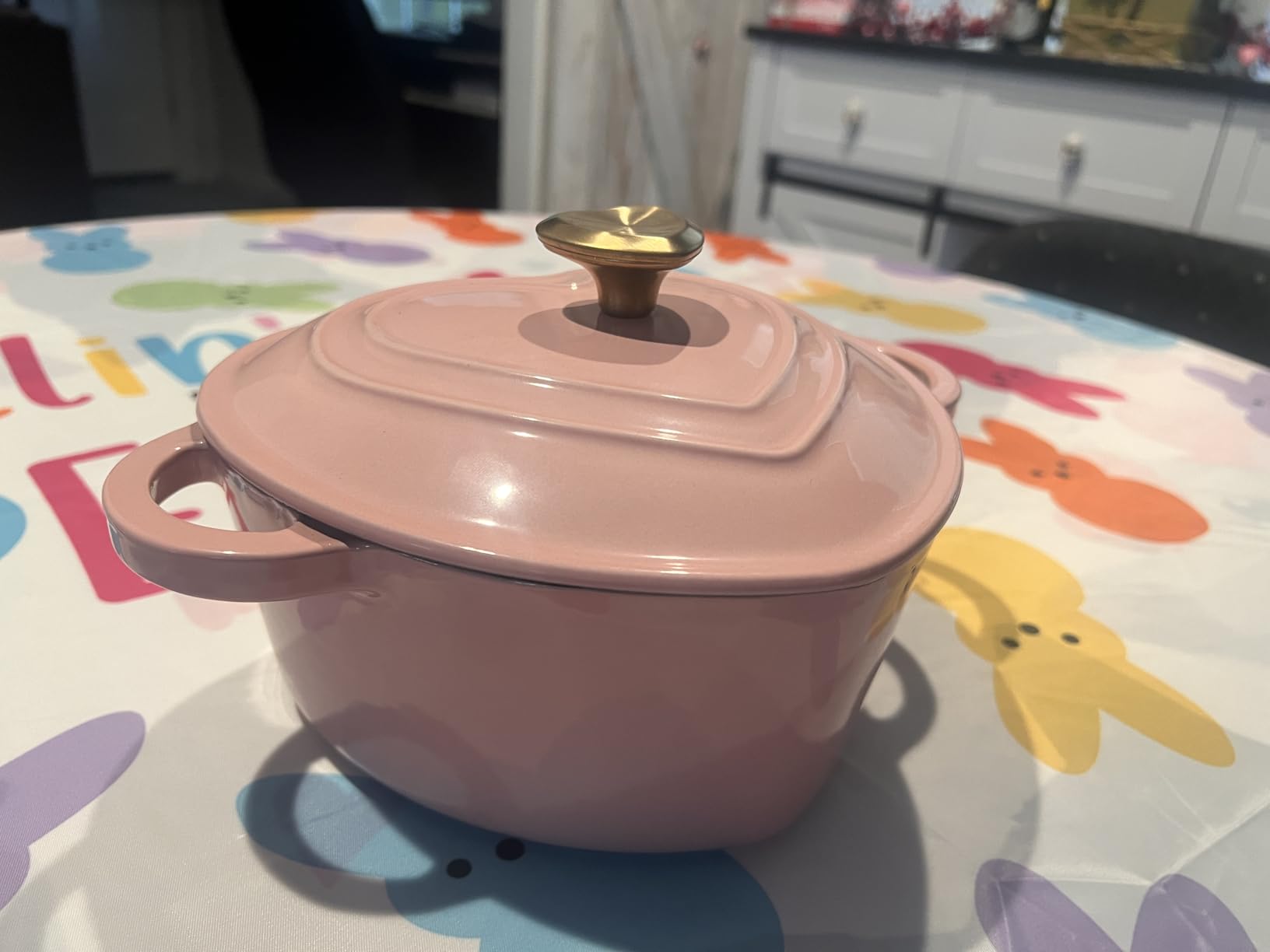 Paris Hilton Enameled Cast Iron Dutch Oven Pot with Lid, Heart-Shaped, 2-Quart, Pink customer photo 1