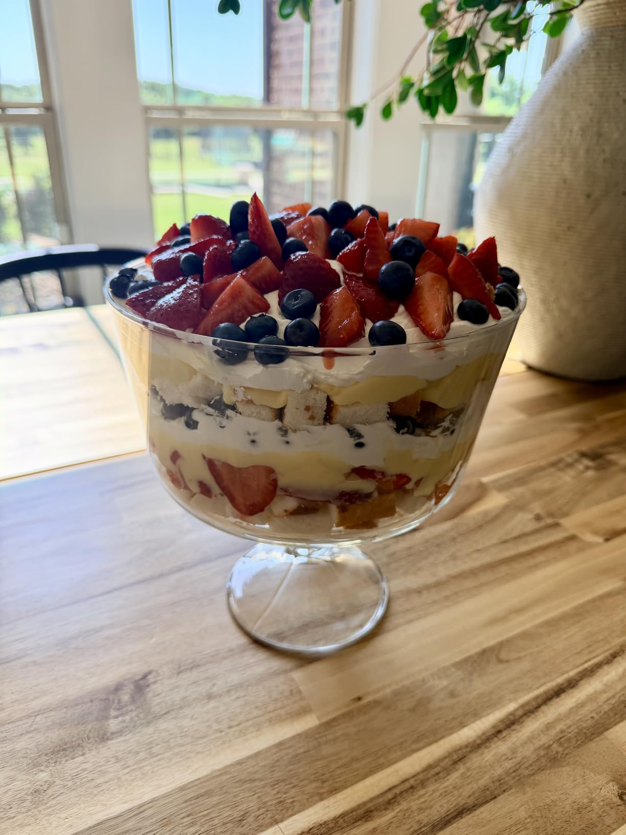 Libbey Selene Glass Footed Trifle Bowl, Artisan Inspired, Classic Clear Glass Bowl with Pedestal, Trifle Dish for Layered Desserts, Fruit and Salads customer photo 1