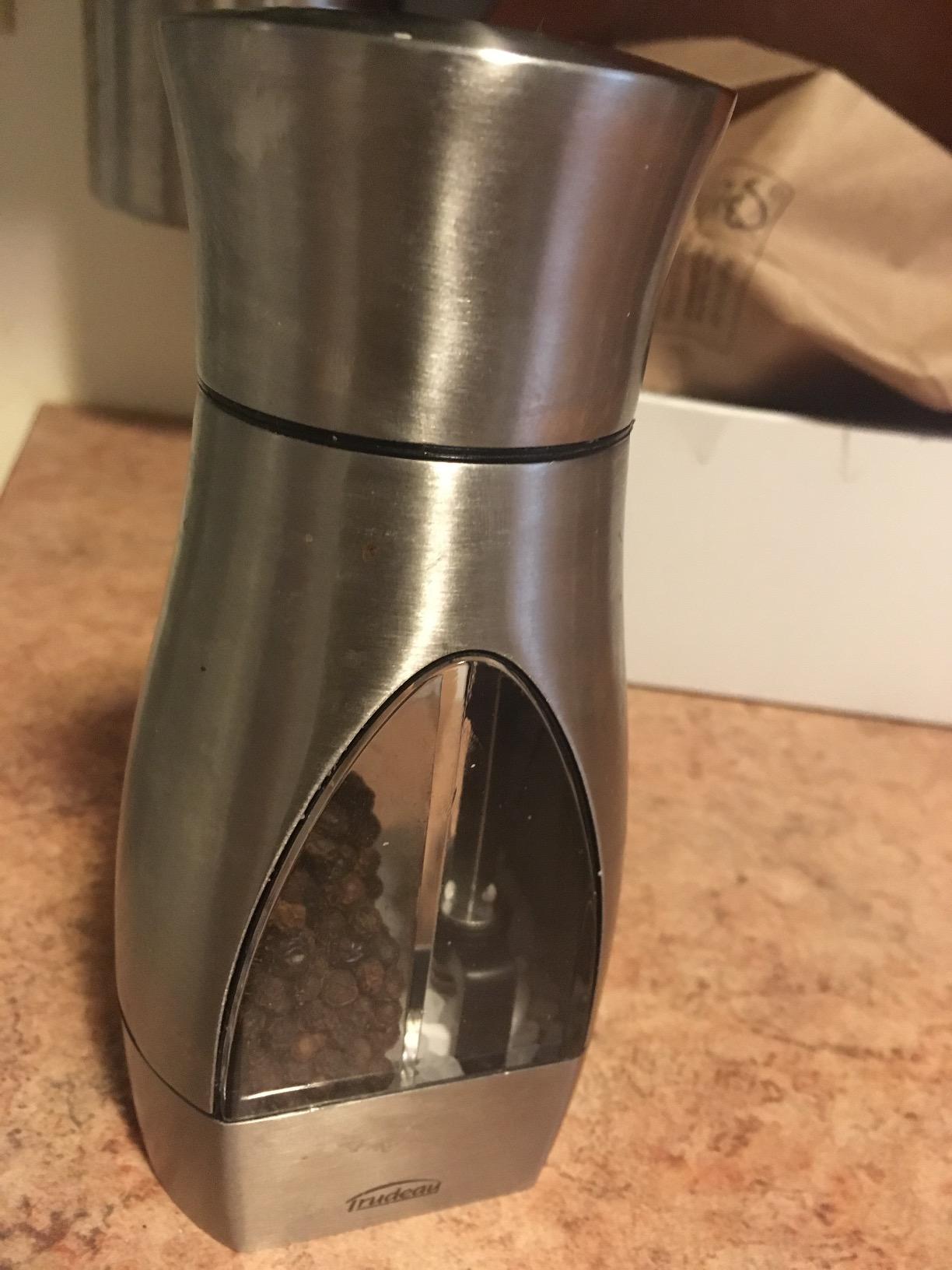 Trudeau Stainless Steel Manual 2-in-1 Salt and Pepper Mill - 7.5-Inch Space-Saving Grinder with Durable Carbon Steel Pepper Grinder and Rust-Proof Ceramic Salt Grinder - Adjustable Grind Settings customer photo 1