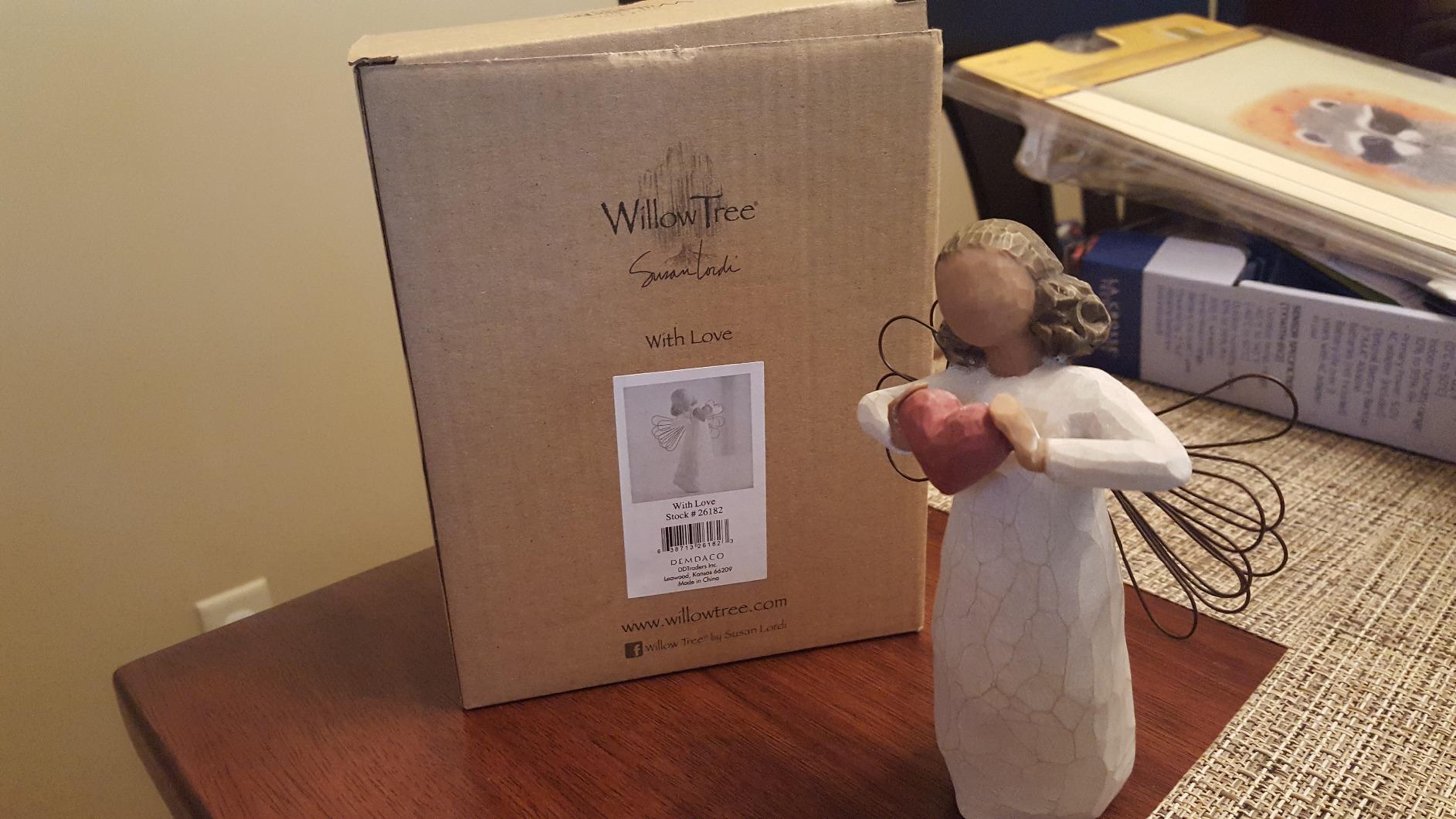 Willow Tree Remembrance Angel (Lighter Skin), Memories...Hold Each one Safely in Your Heart, A Gift to Express Sympathy, Comfort, Remembrance and Healing, Sculpted Hand-Painted Figurine customer photo 1