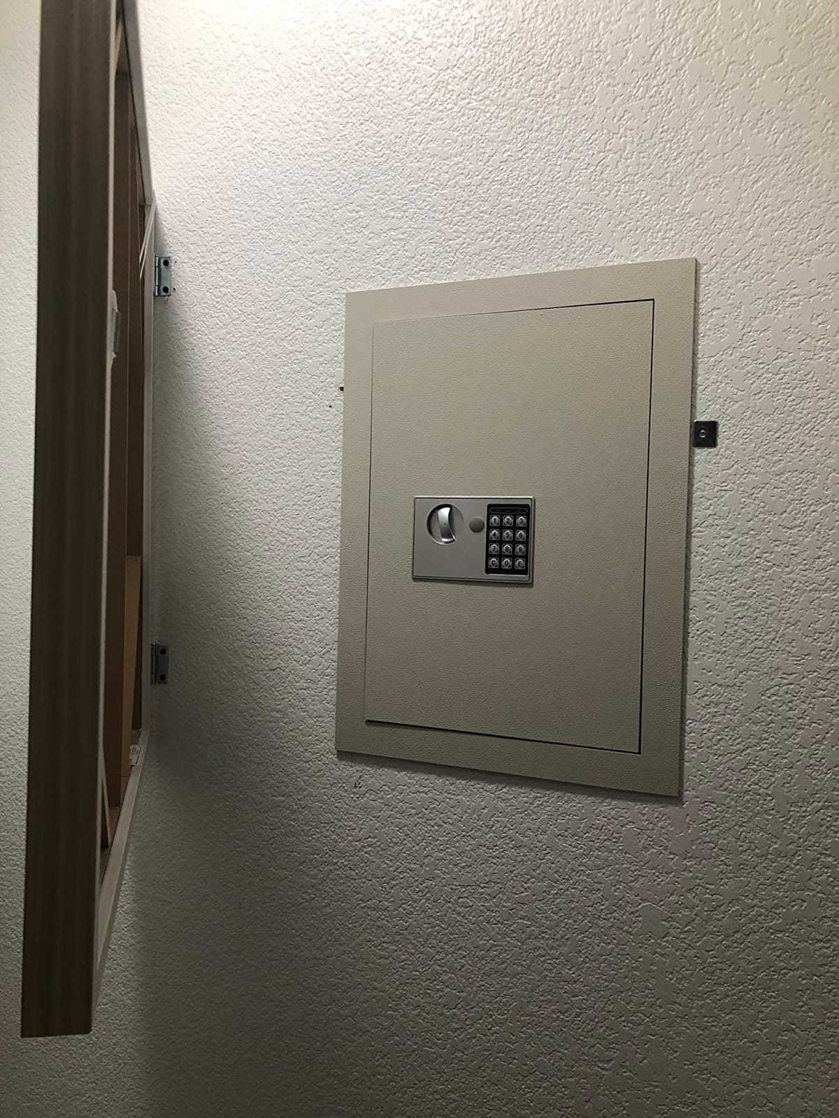 Paragon Safes In Wall Safe with Electronic Keypad, Gray customer photo 1