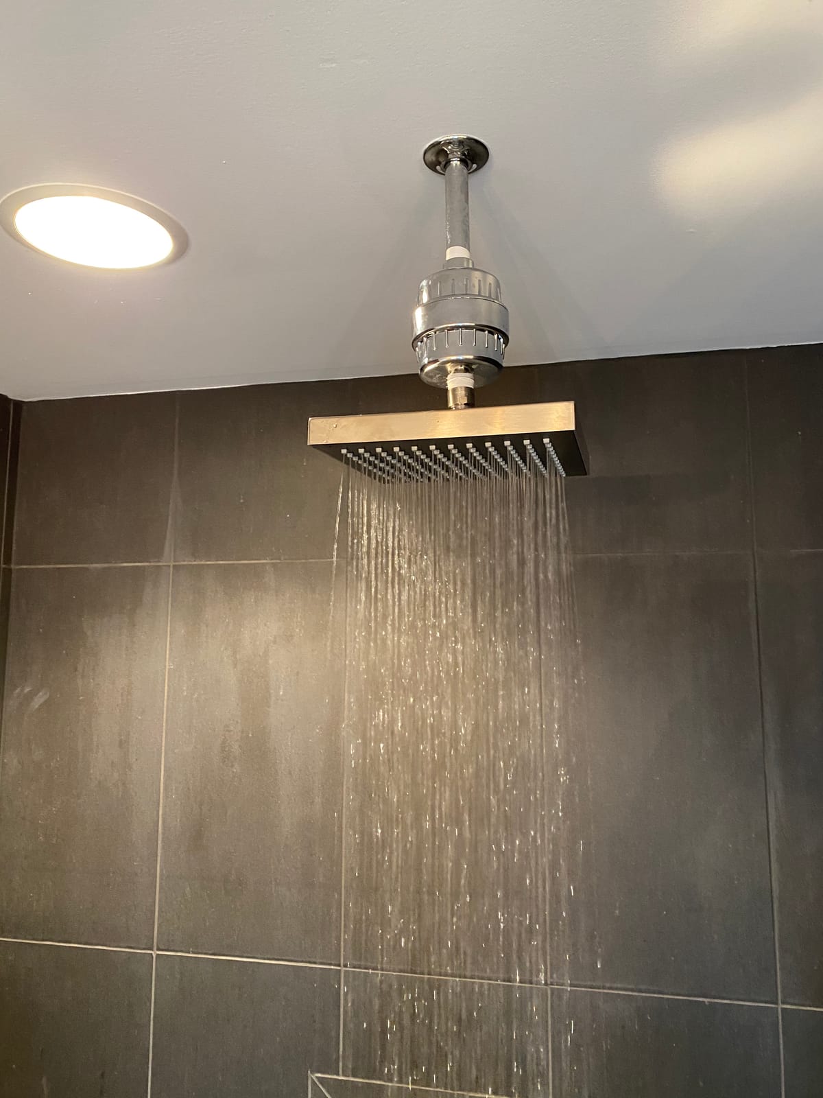 Delta Brushed Nickel Rain Shower Head, 8 Inch Square Shower Head Rainfall, Overhead Rain Showerhead, 2.5 GPM Flow Rate, Stainless RP50841SS customer photo 1
