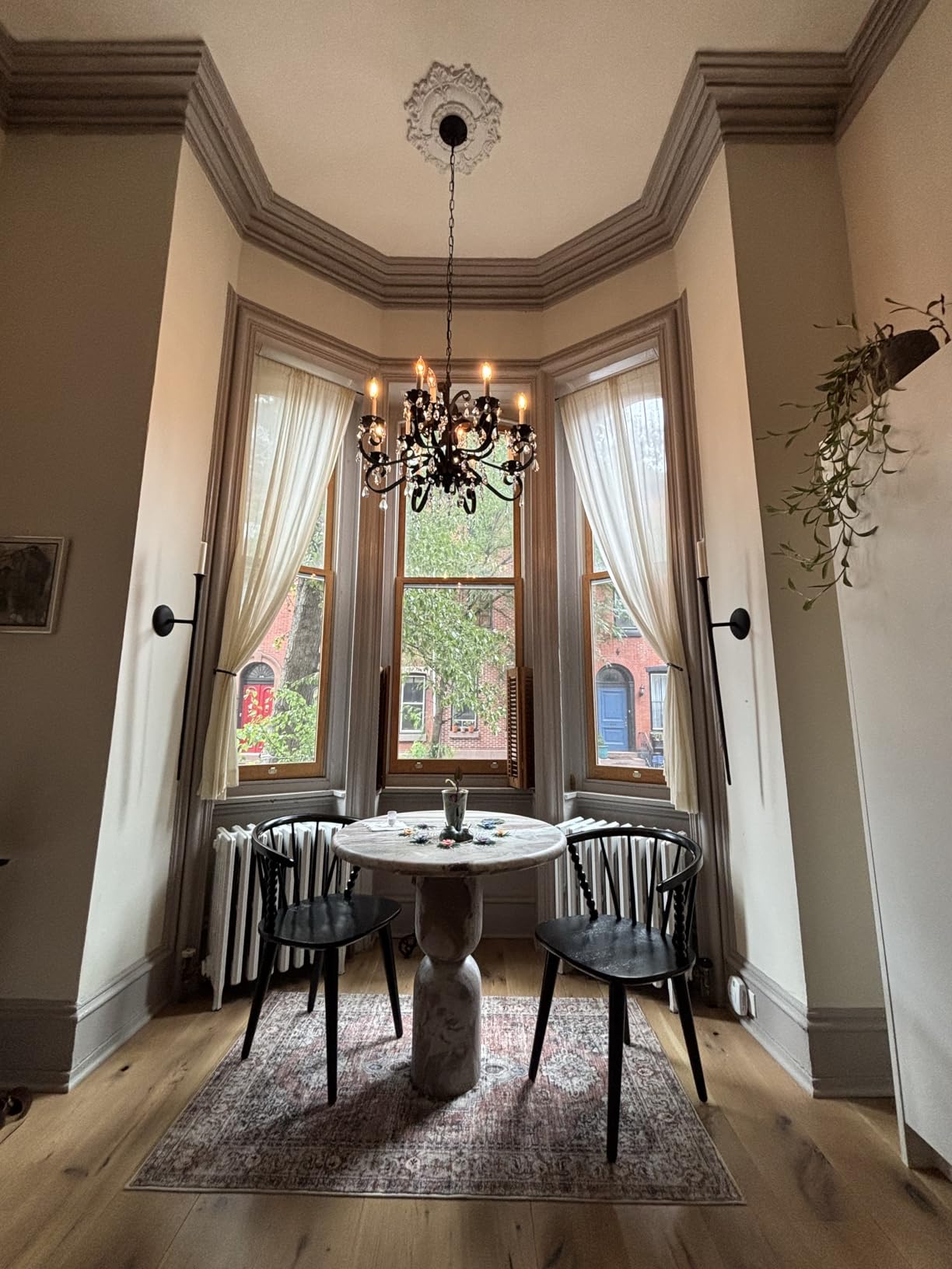 Ekena Millwork CM18RL 18-Inch OD x 3 1/2-Inch ID x 1 1/2-Inch Riley Ceiling Medallion customer photo 1