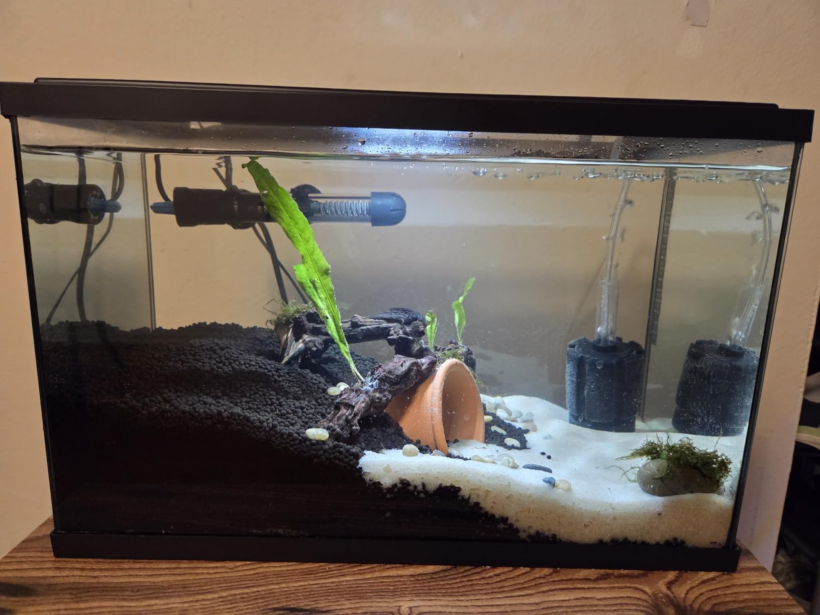 Fluval 12694 Plant and Shrimp Stratum for Freshwater Fish Tanks, 8.8 lbs. customer photo 1
