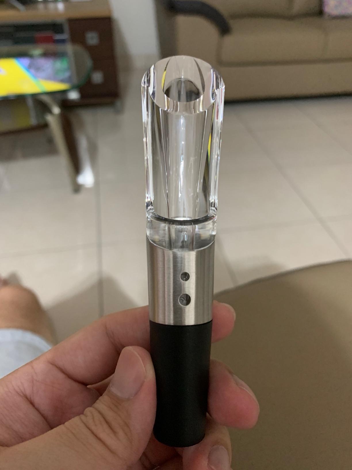 Rabbit Wine Aerator Pourer Spout - Instant In-Bottle Aerating for Richer, Smoother Wine - Dripless Pour Spout for Red and White Wine customer photo 1