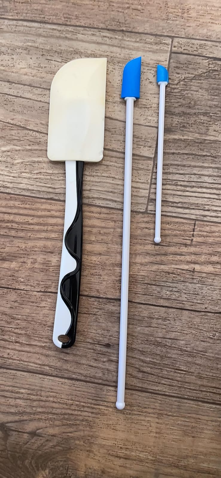 Spatty Daddy Kitchen Spatula Set (6 and 12 Inch Blue) Shark Tank, Christmas Stocking Stuffers, Kitchen Gadgets, Kitchen Utensils, Adult Stocking Stuffers, Gifts for Mom and Grandma, Cooking Gifts customer photo 1