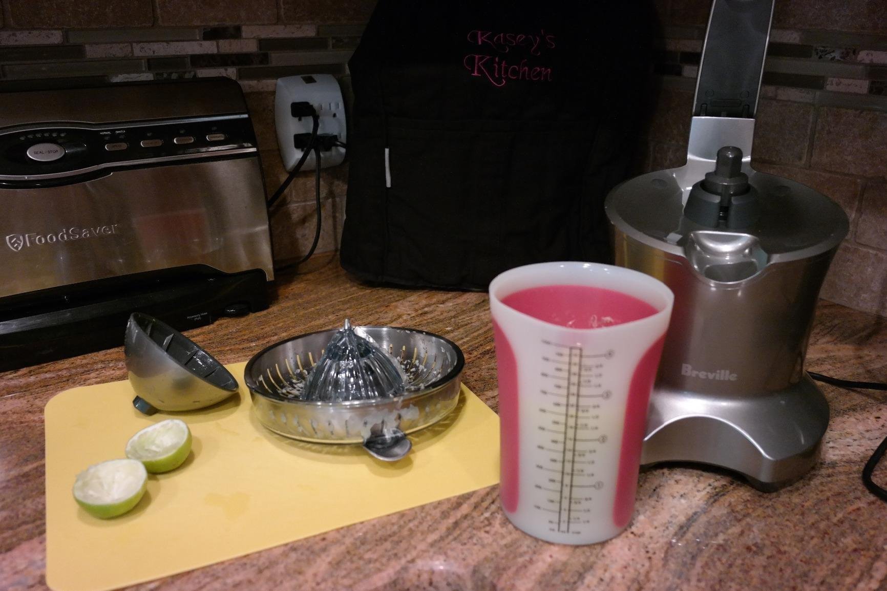 Breville BCP600SIL, Citrus Press Motorized Juicer Machine, Silver customer photo 1