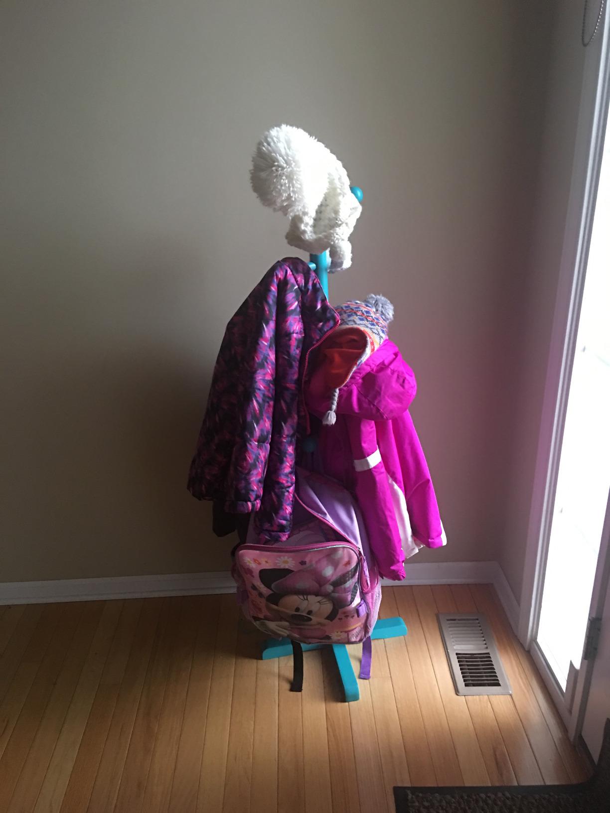 Frenchi Home Furnishing 6 - Hook Freestanding Kid's Coat Rack customer photo 1