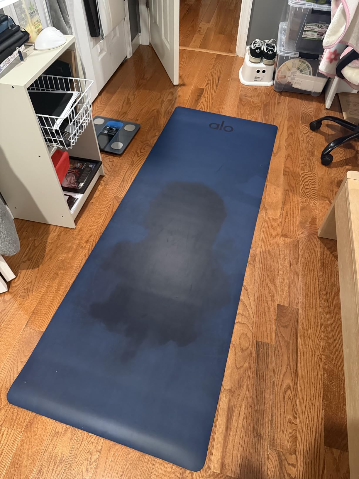 ASUTRA Yoga Mat Cleaner Spray (Peaceful Lavender), 4 fl oz - No Slippery Residue, Organic Essential Oils, Deep-Cleansing for Fitness Gear & Gym Equipment, Microfiber Towel Included customer photo 1