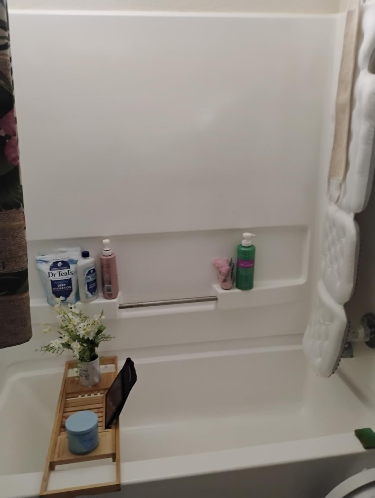 ROYAL CRAFT WOOD Premium Foldable Bathtub Tray Caddy - Wood Bath Tray for Tub, Bamboo Shelf, Expandable Bath Table Trays, Bathtub & Bathroom Accessories for New Home & Mothers, Birthday Gifts for Mom customer photo 2