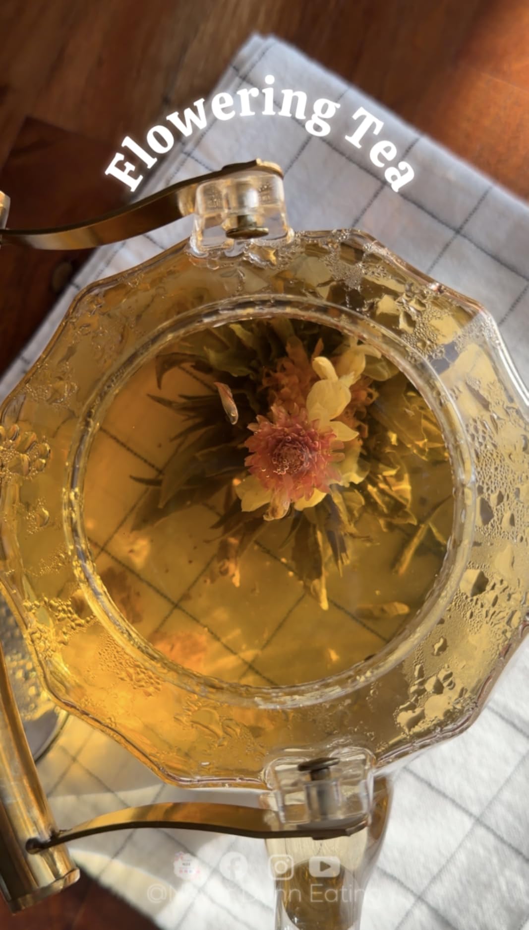 Teabloom Flowering Tea - 12 Unique Varieties of Fresh Blooming Tea Flowers - Hand-Tied Natural Green Tea Leaves & Edible Flowers - 12-Pack Gift Canister - 36 Steeps, Makes 250 Cups customer photo 1