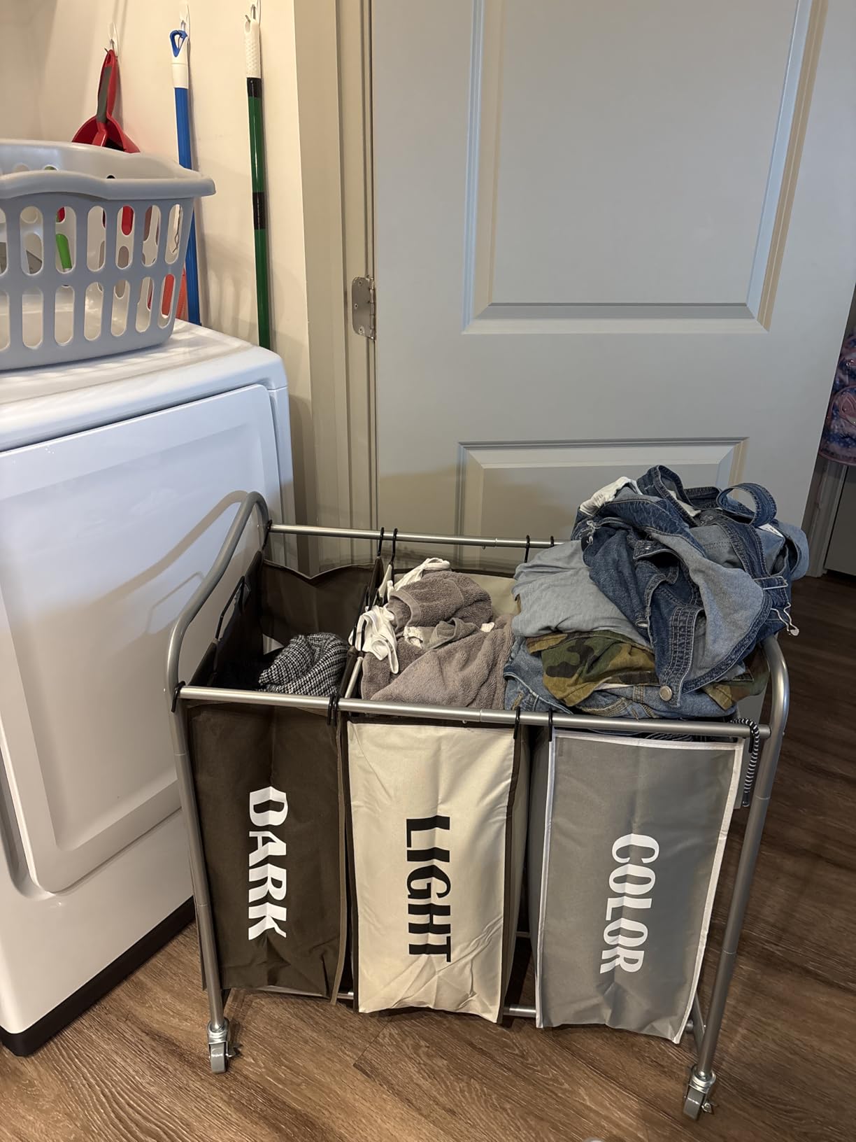 Simple Houseware Heavy Duty 3-Bag Laundry Sorter Rolling Cart, Chrome | Removable Bags and Lockable Wheels for Laundry Room Organization customer photo 1