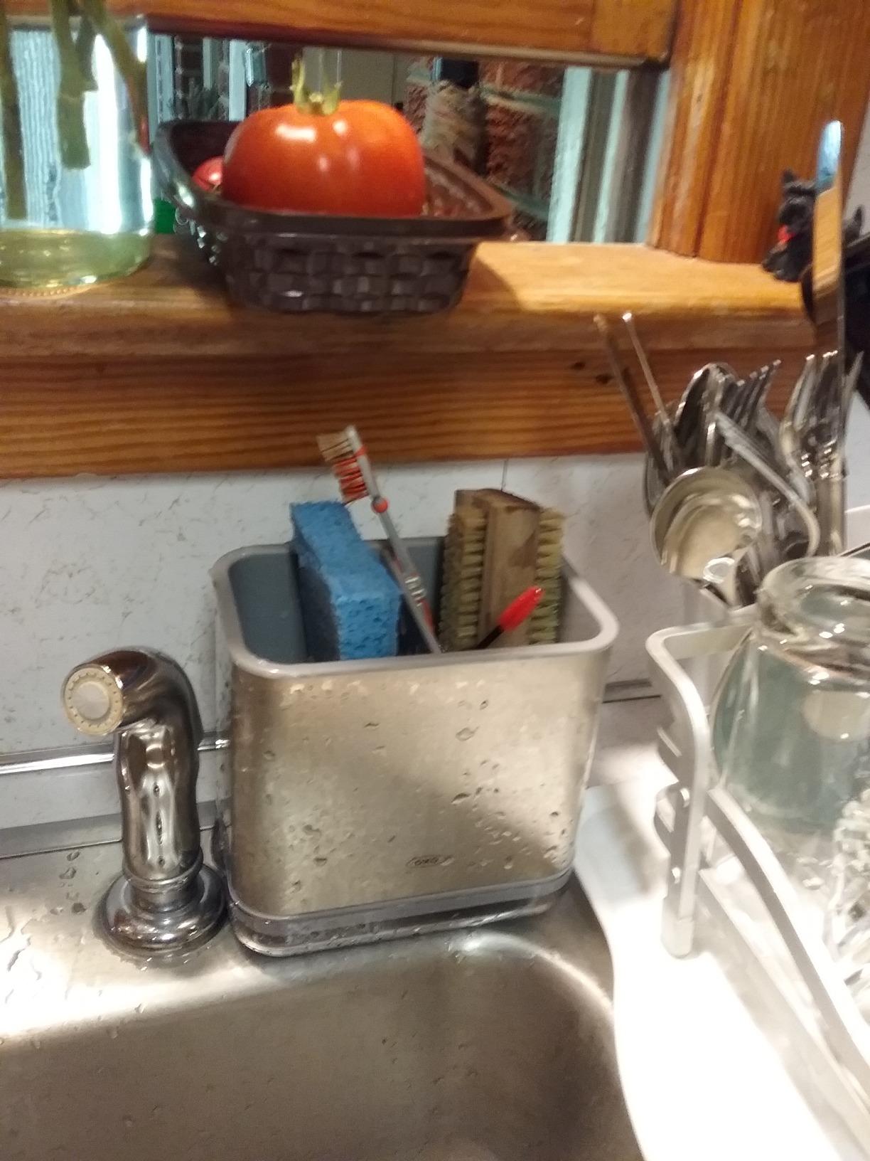 OXO Good Grips Stainless Steel Sink Organizer Caddy & Sponge Holder | Holds Sponge, Soap, And Scrubbers, Rust-Resistant Steel, Drains Easily, Kitchen Sink Caddy, Countertop Organizer customer photo 2