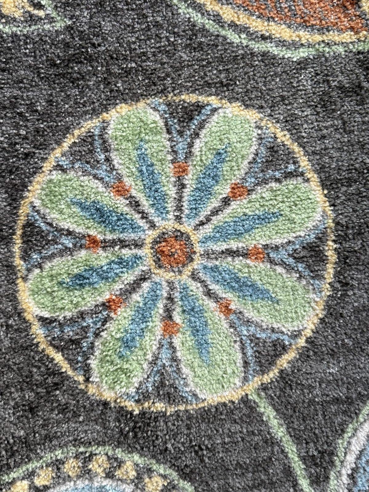 Maples Rugs Reggie Floral Kitchen Rug - Made in USA - Washable, Non Slip Indoor Carpet for Entryway, Foyer, Kitchen, and Bathroom, 2'6 x 3'10, Dark Grey customer photo 1