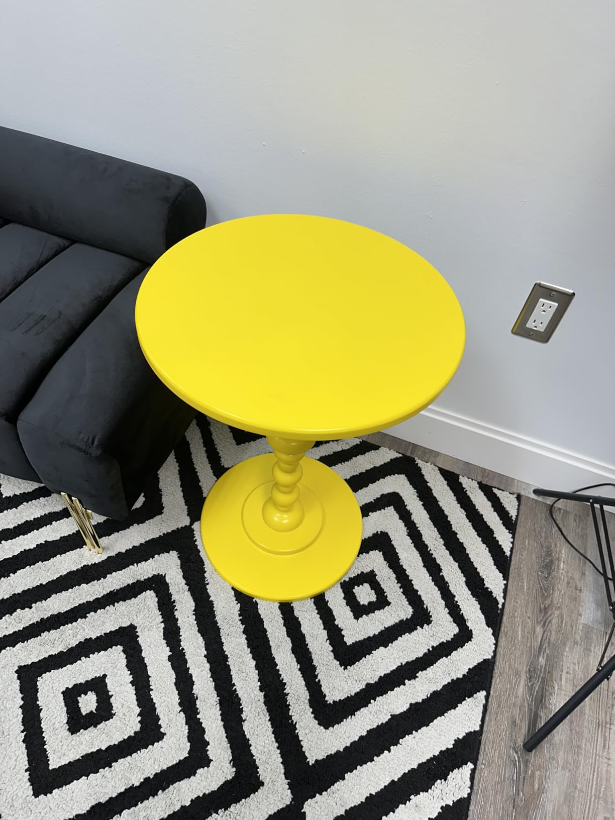 Convenience Concepts Palm Beach Spindle Table 17.75-inch - Traditional Round End Table for Living Room, Turned Solid Wood Side Table, Classic Display Pedestal Table, Espresso customer photo 1