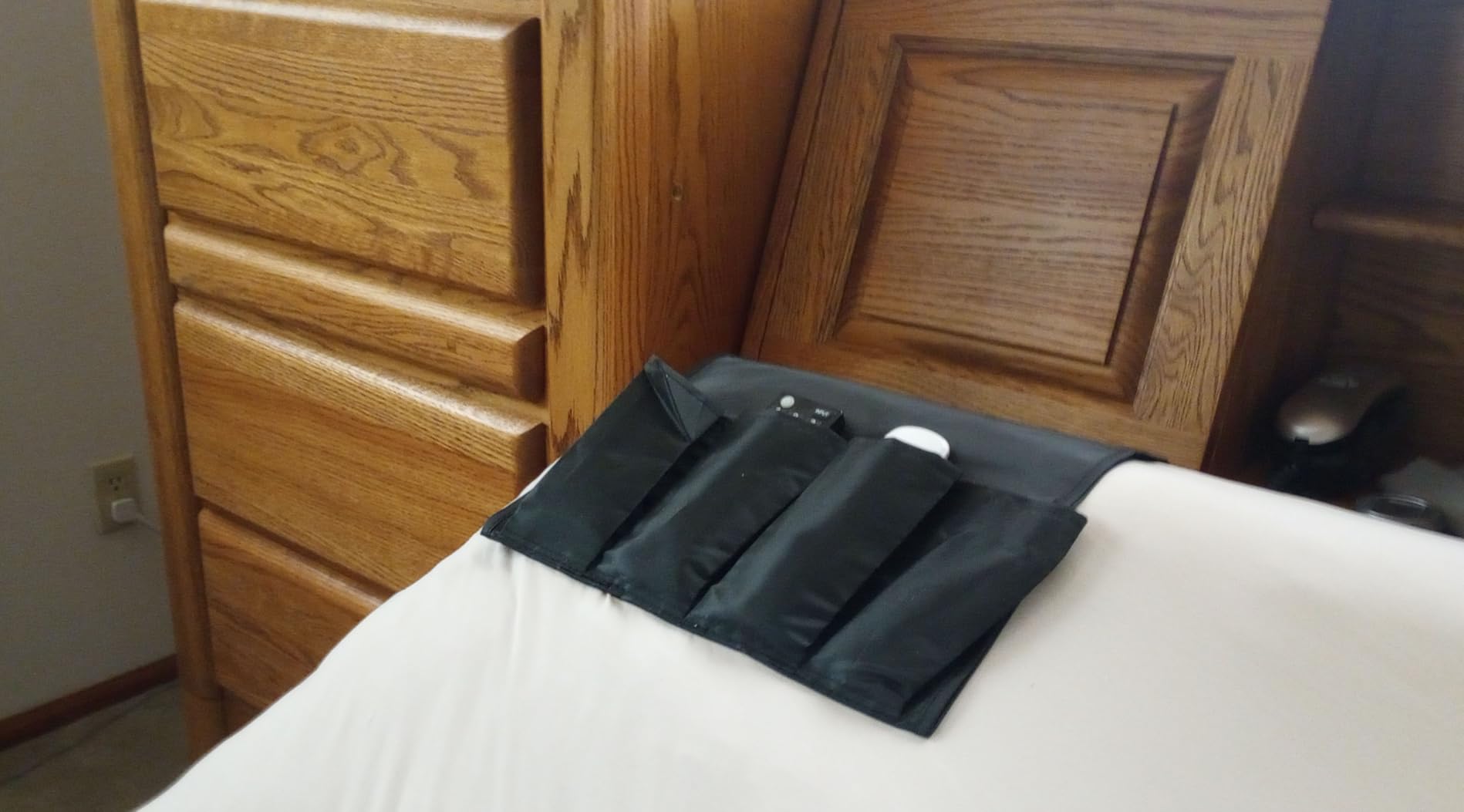 Lucid L300 Adjustable Bed Frame - USB - Memory Position - Remote, Queen customer photo 2