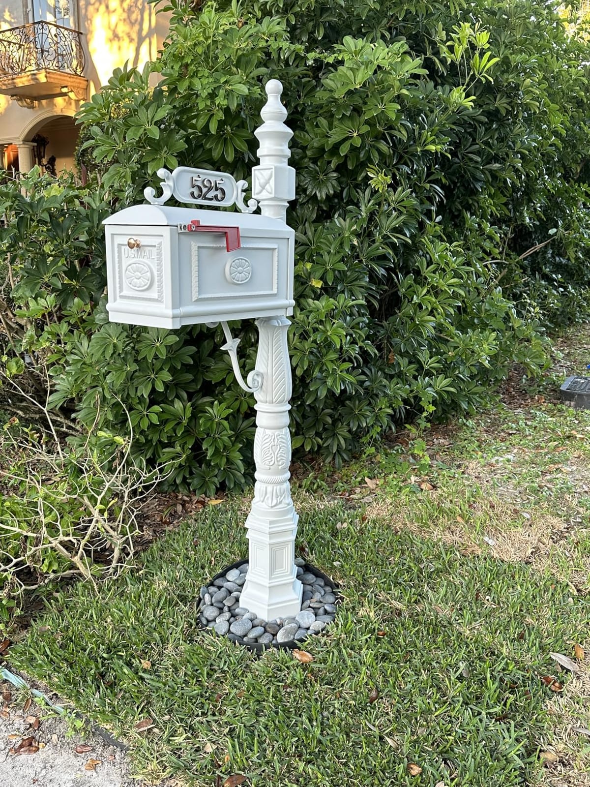 Polar Aurora Barcelona Decorative Post Mailbox Combination Stratford Heavy Duty Postal Mail Box Cast Aluminum (Black) customer photo 1