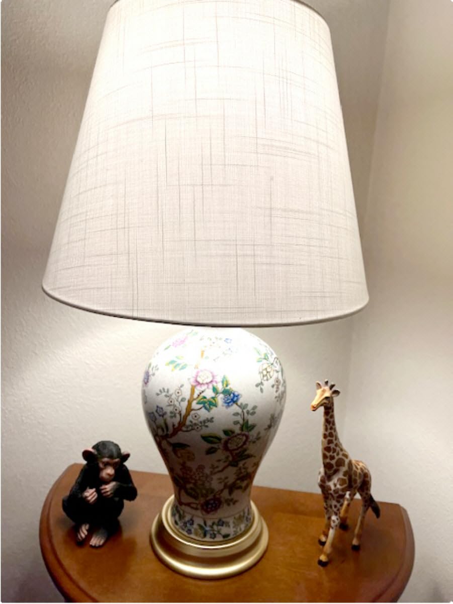 JONATHAN Y Grace 24 French Country Floral Urn Ceramic Lamp, Multi-Colored | Chinoiserie Ginger Jar, French Country Cottage Style, Linen Shade, Gold Metal Base, LED Bulb Included customer photo 1