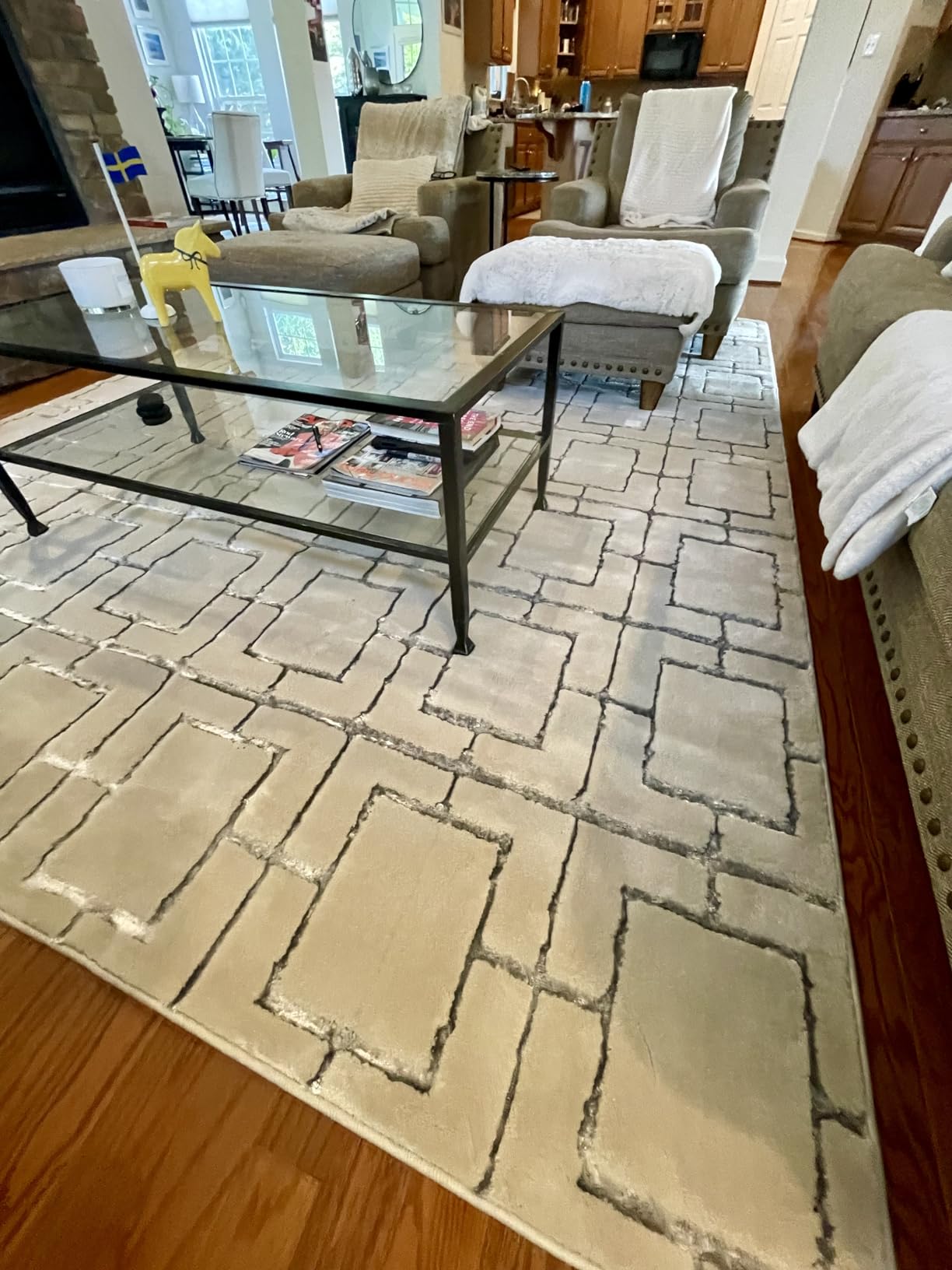 Unique Loom Marilyn Monroe Glam Collection Area Rug - Deco (5'x 8' Rectangle, White Gold/ Gold) customer photo 1