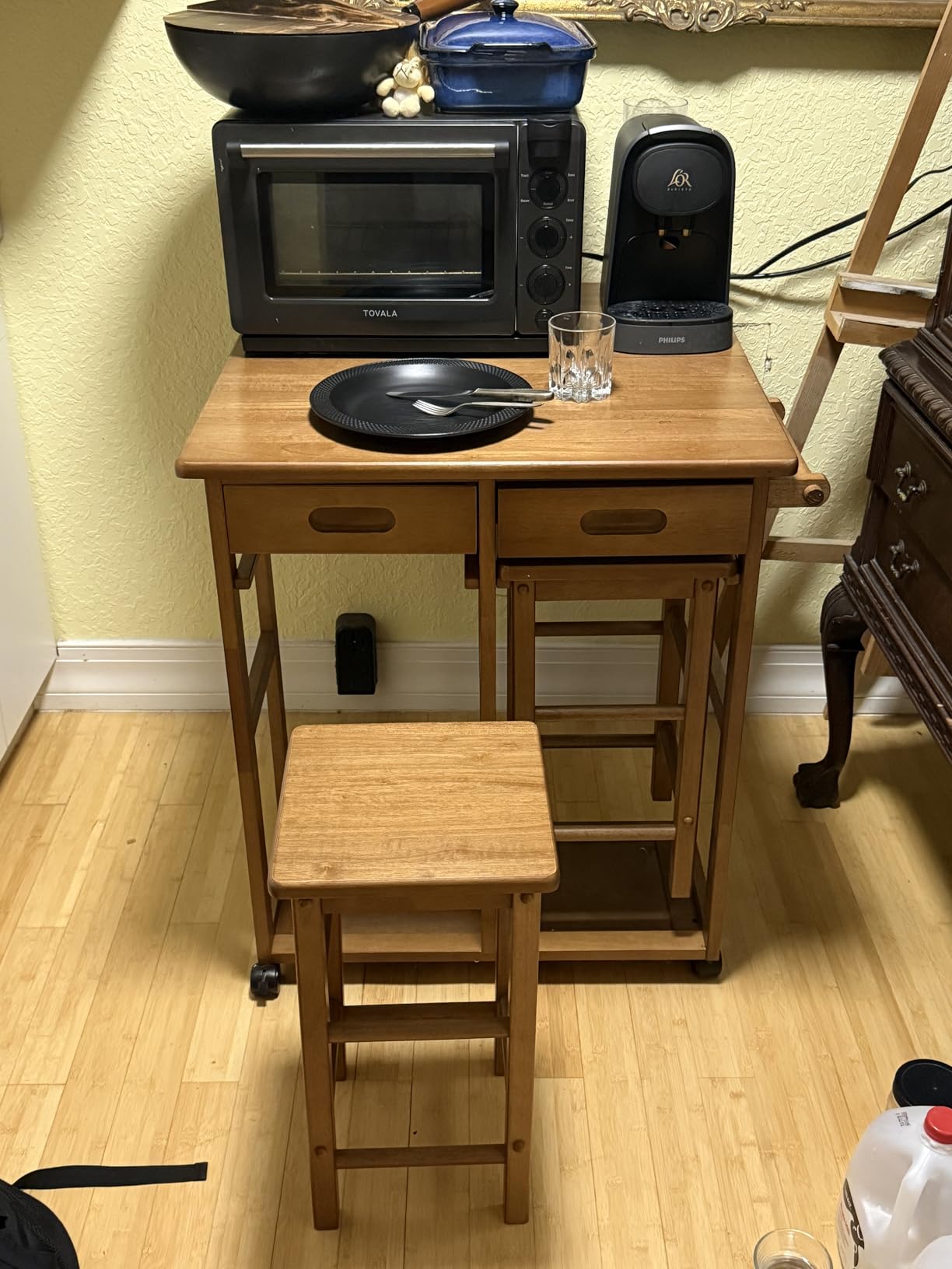 Winsome Suzanne Kitchen Table Set with Stools, Coffee, 33