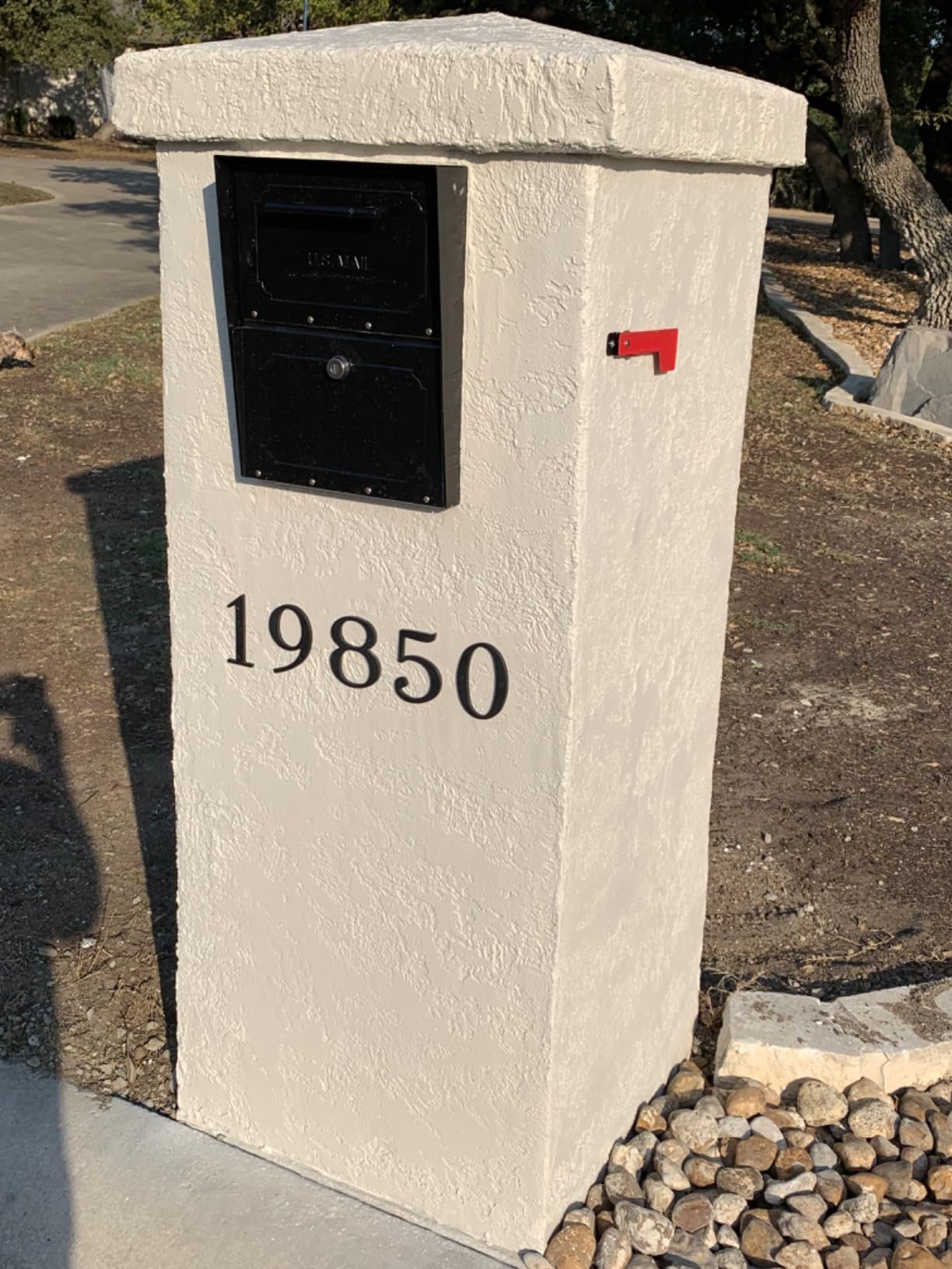Architectural Mailboxes Oasis TriBolt Locking Post Mount Mailbox, Black, XL | Galvanized steel build for outside with a pry-resistant 3-point lock and a magnetic door closure. USPS approved. customer photo 1