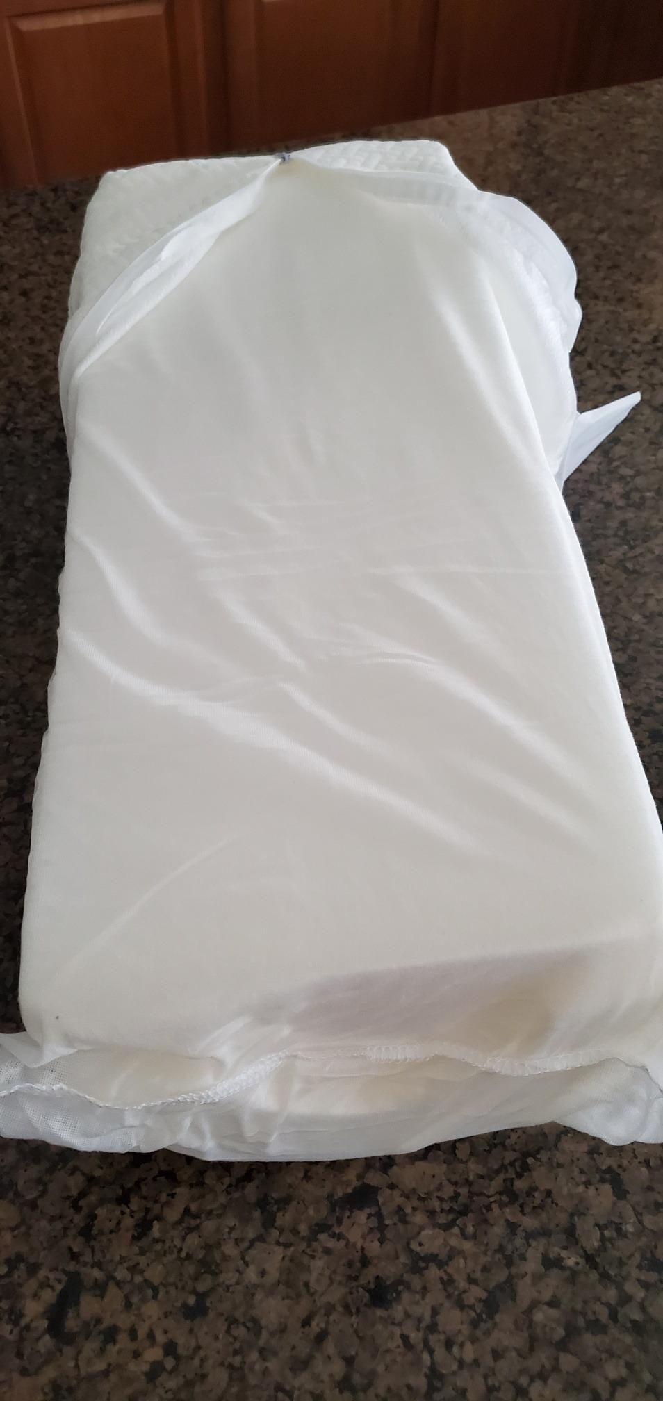 5 STARS UNITED Knee Pillow for Back Sleeping - Half Moon Bolster Pillow for Legs, Under Knee Pillow for Sleeping on Back, Memory Foam Leg Pillow for Back Pain, White customer photo 2