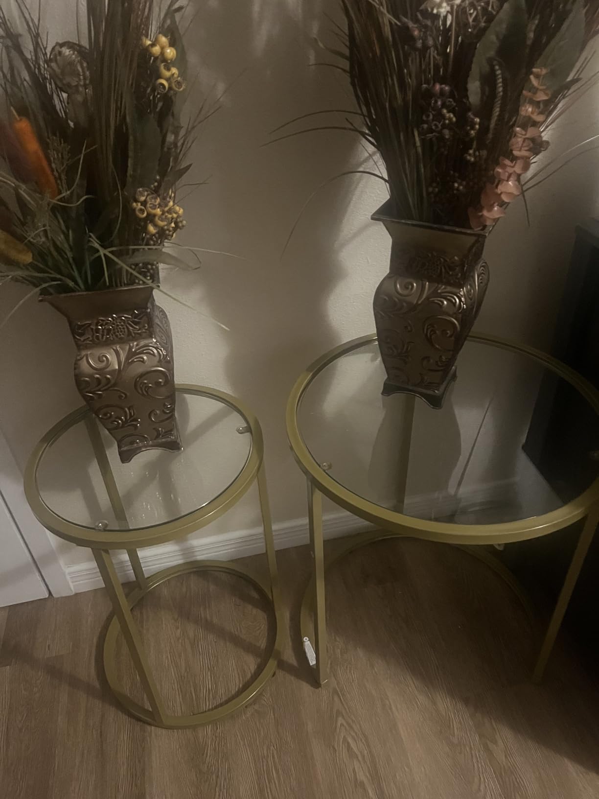 Yaheetech Round Nesting Side Table Set of 2, Gold Metal Frame and Glass Top | Space-Saving Nesting Set, Iron Frame & Tempered Glass Top, Accent Table for Living Room, Bedroom & Office, Easy to Assemble customer photo 2