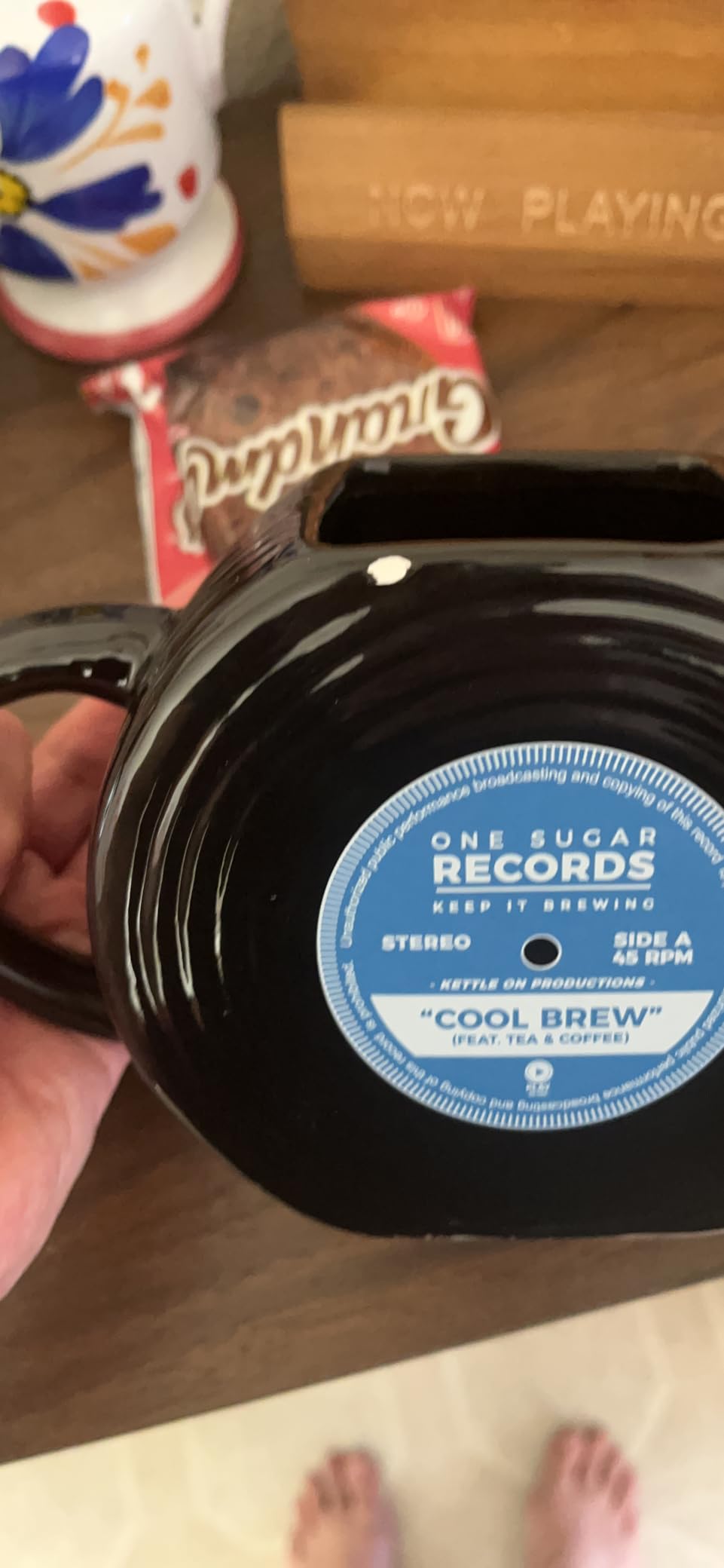 Gift Republic Vinyl Record Novelty Mug Retro Coffee Cup, Music Lovers Gift, Large Black Mug customer photo 2
