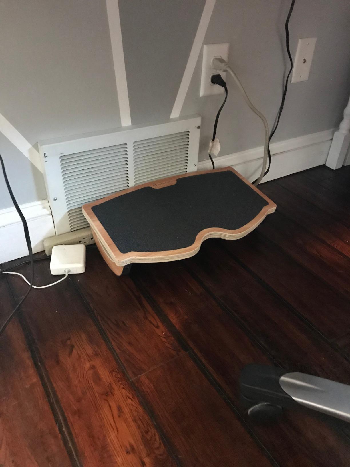 StrongTek Under Desk Footrest, Wooden Rocking Foot Rest, 350lbs, Non-Slip | Standing Desk Use, Ergonomic Foot Stool for Enhanced Circulation, Wide Rocker Balance Board, No Assembly for Office Home customer photo 1