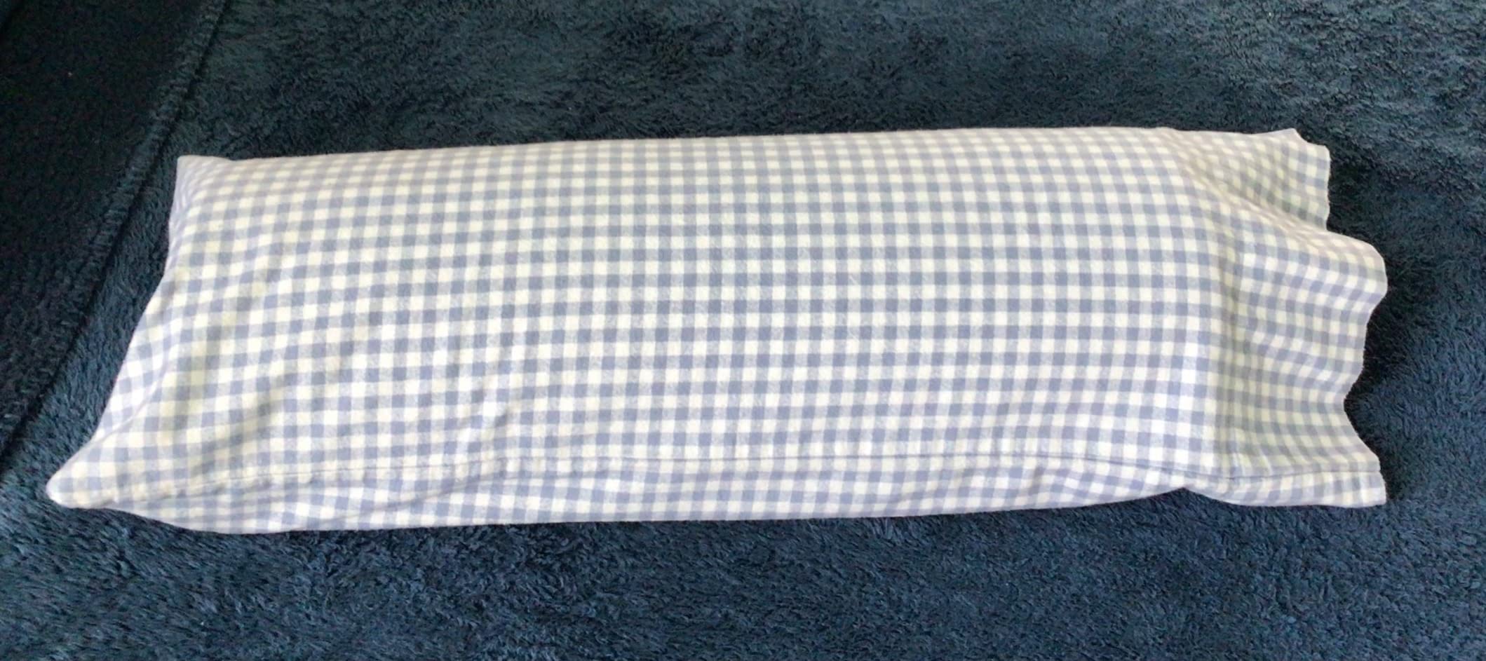 Everlasting Comfort Under Knee Pillow for Back Sleeping - Memory Foam Half Moon Leg Bolster Pillow for Back Pain, Thoracic Support customer photo 1