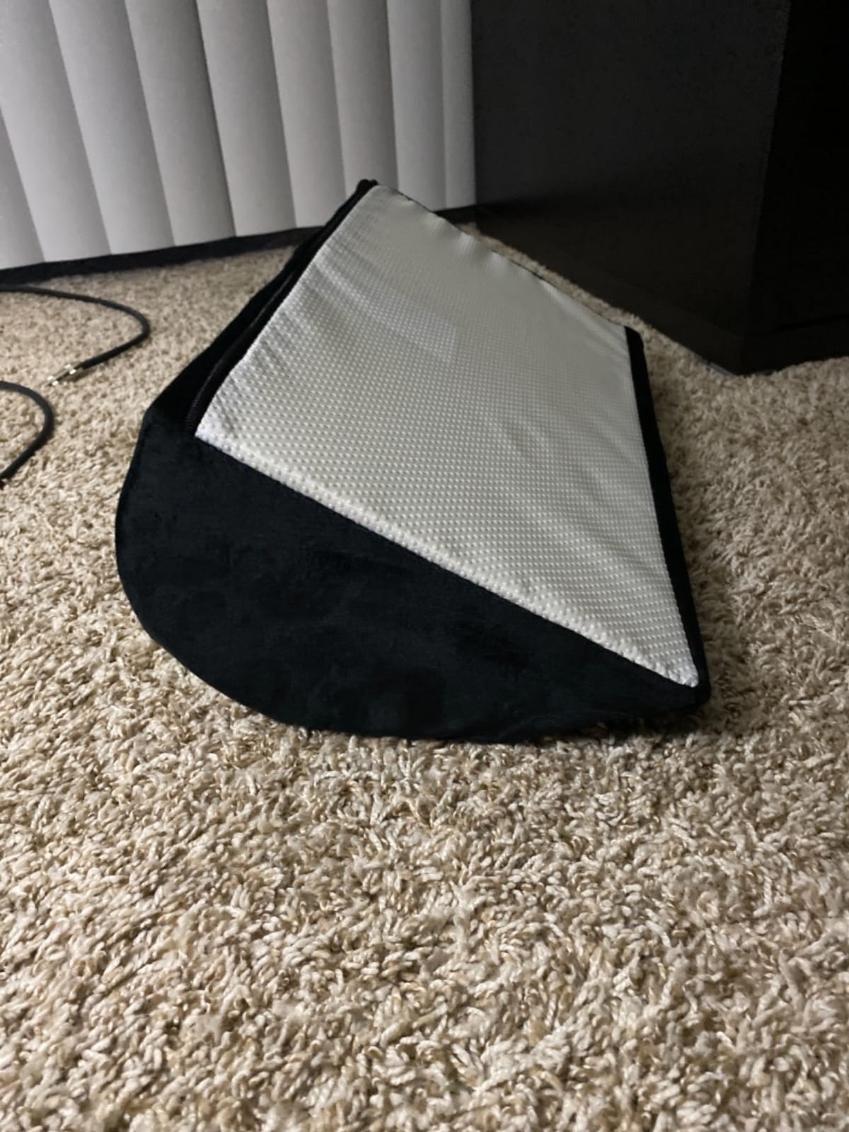 Everlasting Comfort Foot Rest for Under Desk at Work - Memory Foam Office Foot Stool & Under Desk Footrest Leg Elevation Pillow for Gaming & Home Office, Supports Posture customer photo 2