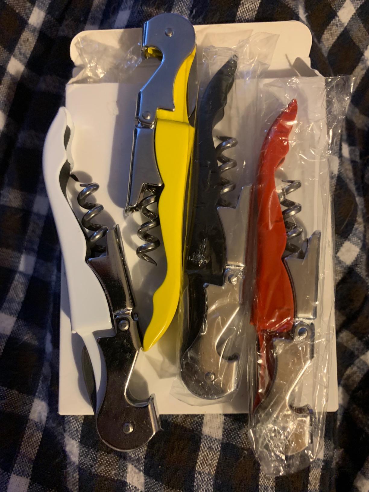 Kit-Home Professional Waiter Corkscrew Wine Openers Set (4 PCS), Upgraded with Heavy Duty Stainless Steel Hinges Wine Key for Restaurant Waiters, Sommelier, Bartenders customer photo 2