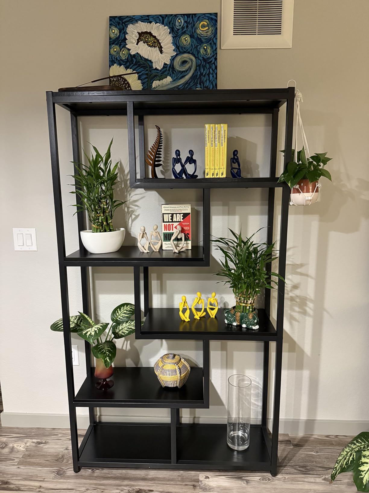 Tribesigns Way to Origin 6-Shelf Modern Bookshelf, Industrial Etagere Bookcase, 69 Inch Tall Storage Display Staggered Shelves with Sturdy Metal Frame, Black customer photo 1