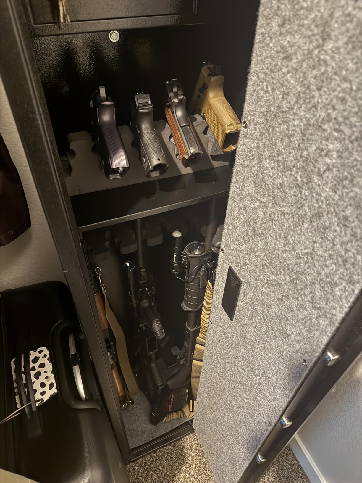 BBRKIN Large Rifle Safe, Long Gun Safe for Rifle Shotgun for Home, Quick Access 5-6 Gun Storage Cabinet with a Handgun Lock Box and a Removable Shelf, Silent Mode (PIN Code Version) customer photo 1