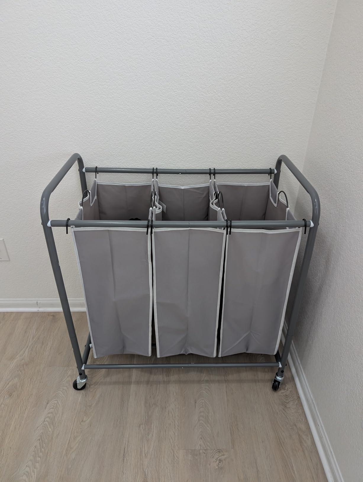 STORAGE MANIAC 3 Section Laundry Sorter, 35.6 Gal (135 L) Laundry Hamper Cart with Heavy Duty Rolling Lockable Wheels and Removable Bags, Clothes Organizer Basket Separator Hamper, Gray customer photo 1