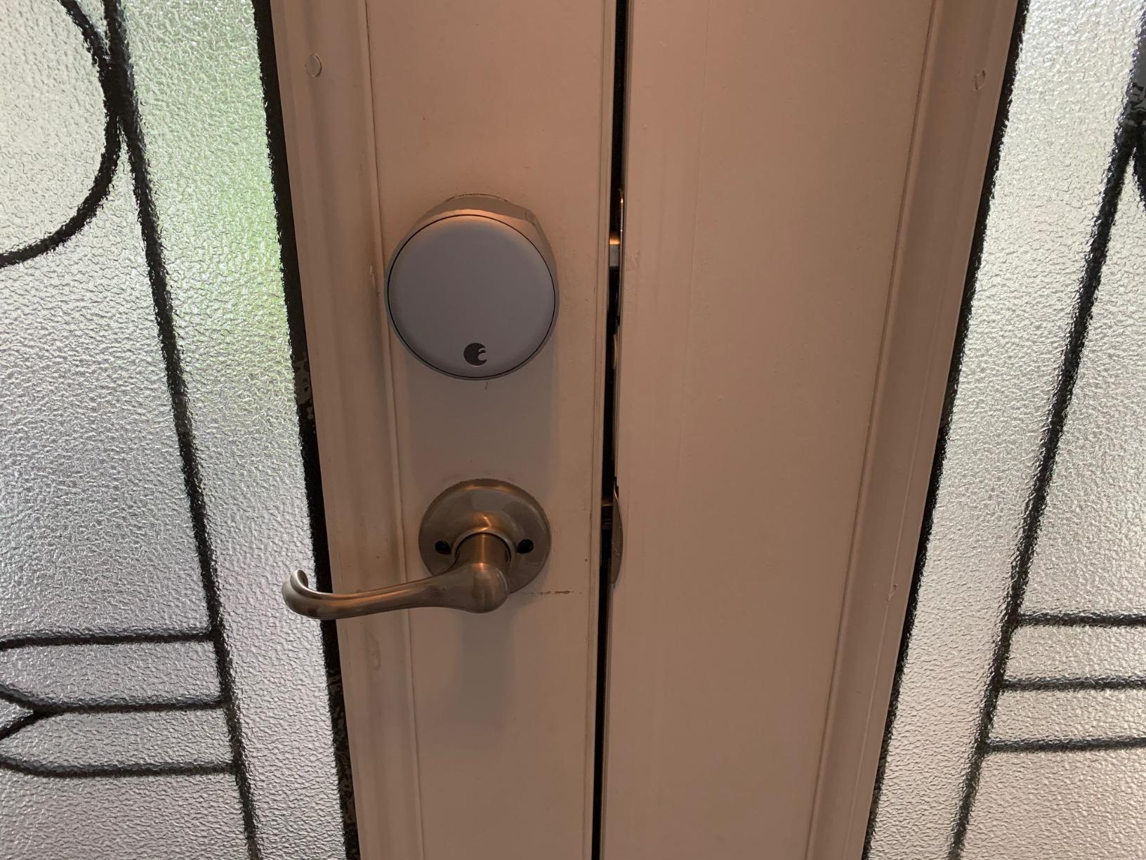 August Home, Silver Wi-Fi Connected Smart Keyless Entry Door Lock, Electronic Door Lock Fits Your Existing Deadbolt in Minutes, AUG-SL05-M01-S01 customer photo 2