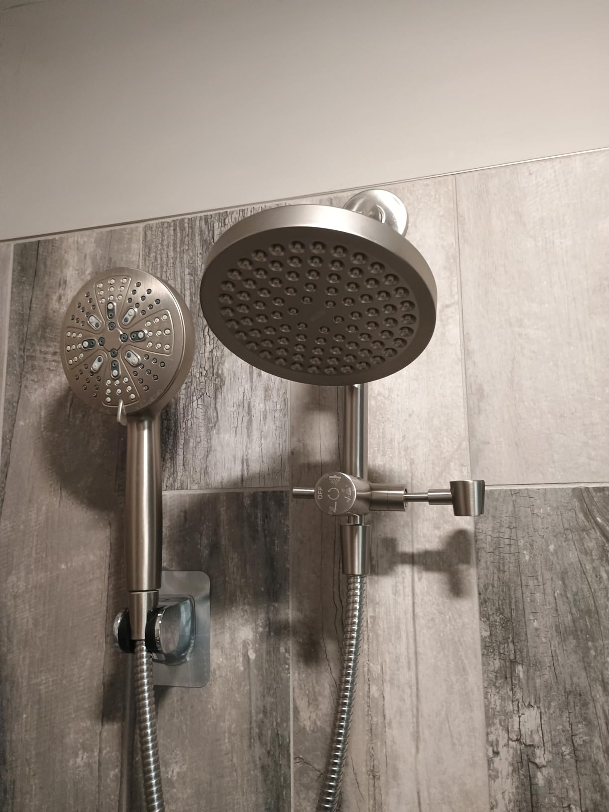 GURIN Shower Head - Premium Polished Chrome Finish - Rain Showerhead 6 Inch | High Pressure Shower Heads with Adjustable Angles, 90 Anti-Clog Nozzles, Tool-Free 1-Min Install customer photo 2