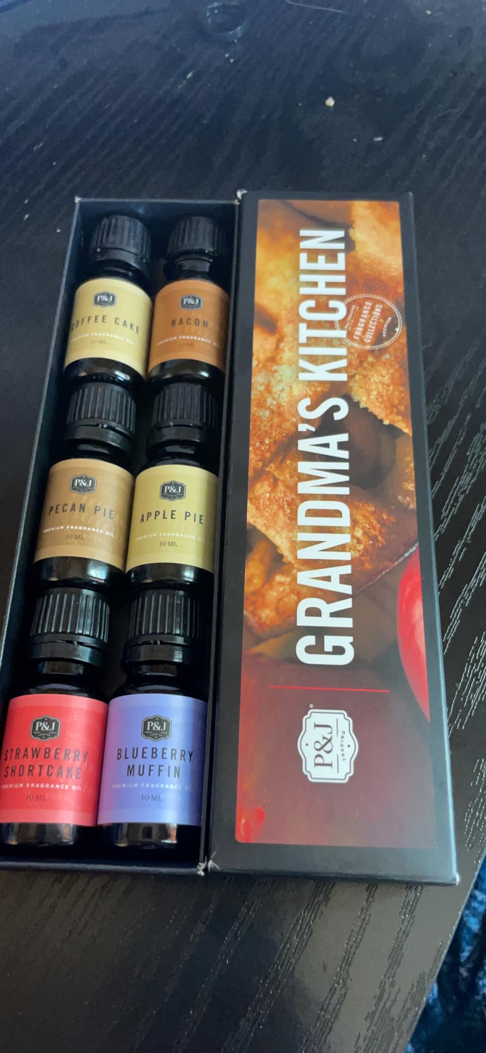 P&J Trading Fragrance Oils Set of 6, Grandma's Kitchen | Fragrance Oils for Diffusers for Home, Scents for Candle Making, Soap Making, Car Diffuser, Essential Home Gift Set customer photo 1