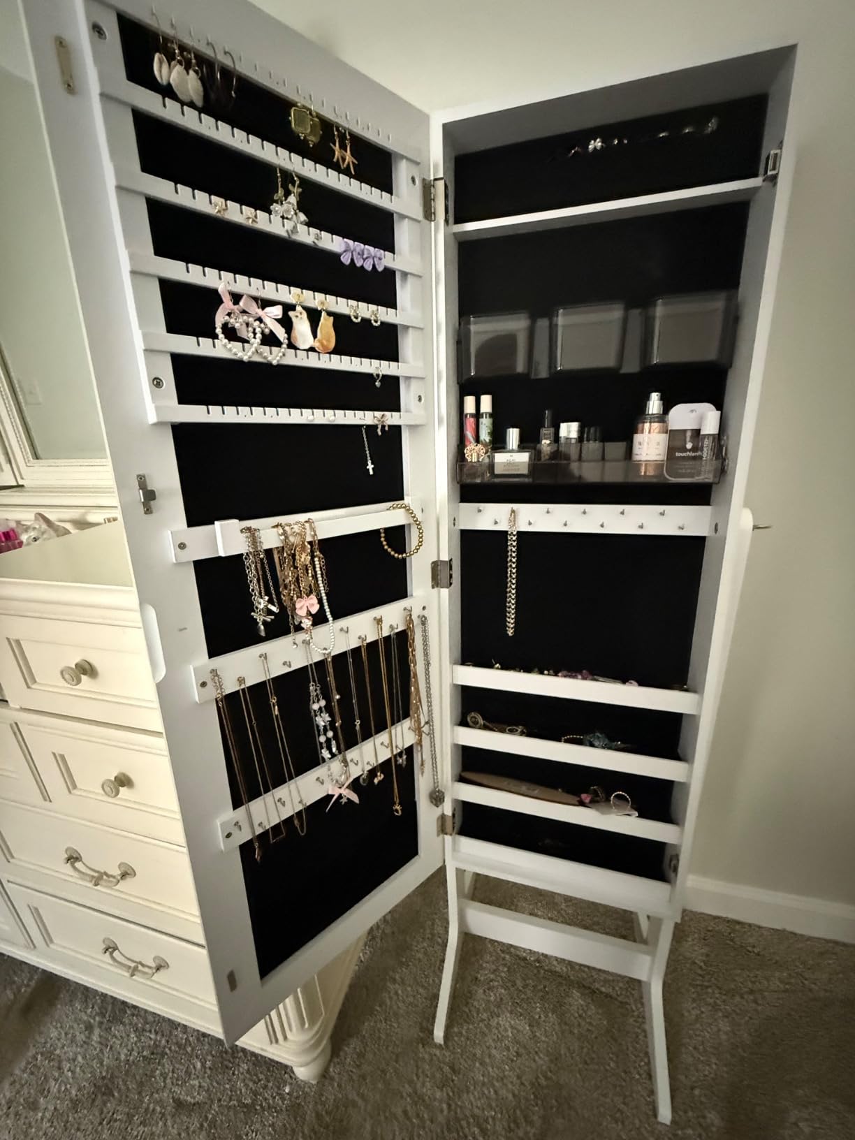 SONGMICS LED Jewelry Cabinet Standing, Lockable Armoire | Freestanding Storage Organizer with 2 Plastic Cosmetic Storage, Full-Length Mirror, for Necklace Earring, White UJJC002W01 customer photo 1