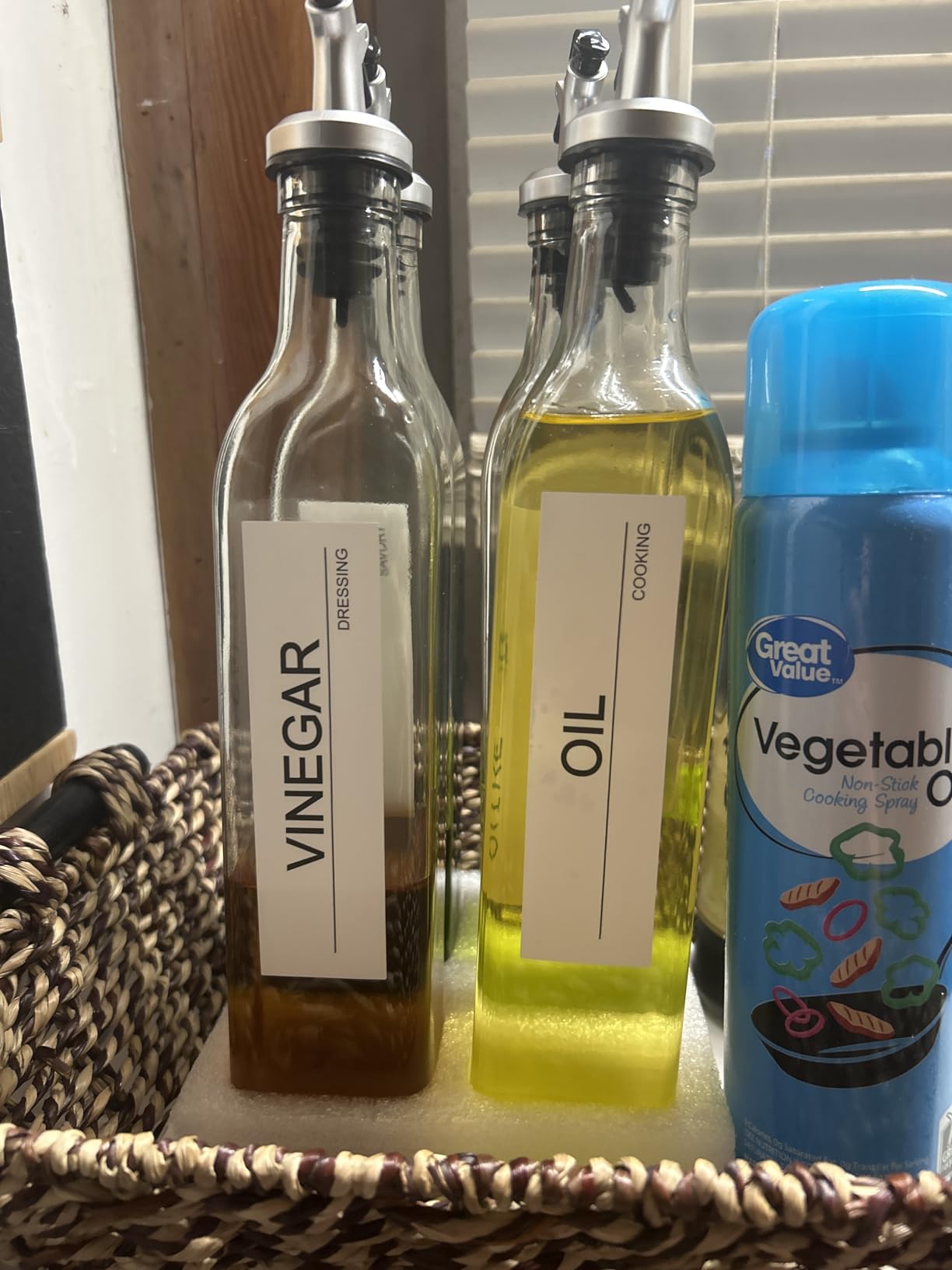 gmisun Olive Oil and Vinegar Dispenser Bottle Set, 2 Pack Oil and Vinegar Dispenser Bottle, 17oz Kitchen Oil Dispenser, Glass Cooking Oil Dispenser, Clear Glass Bottles for Oil with Funnel and Labels customer photo 2