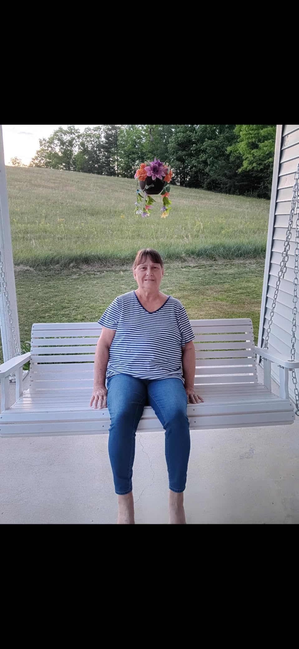 VINGLI 2026 Upgraded 5 FT Wooden Porch Swing, 880 LBS Heavy Duty, White customer photo 1
